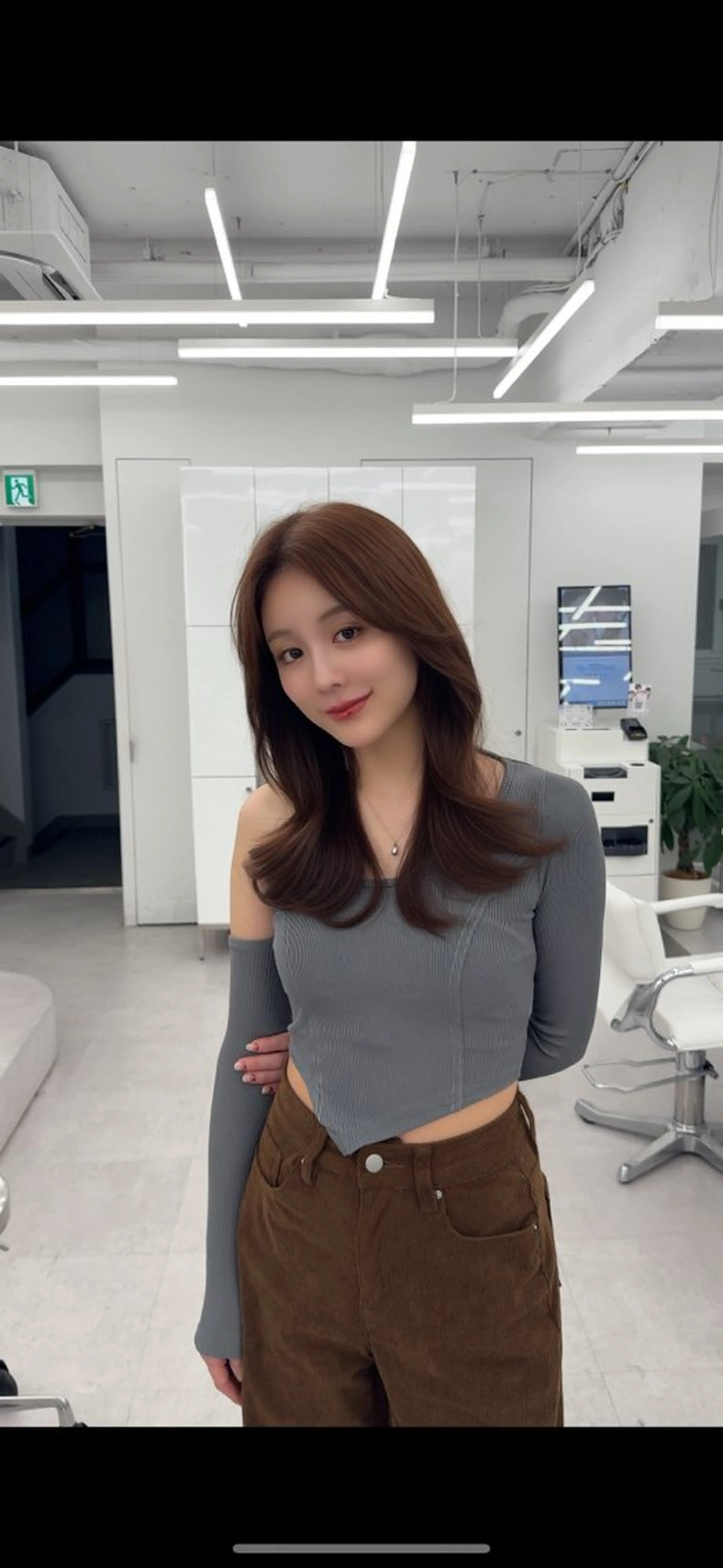 ミディアム カラー ヘアアレンジ カット ヘアカラー トリートメント 最小顔周り&レイヤー 特化/池袋/kokiのヘアスタイル