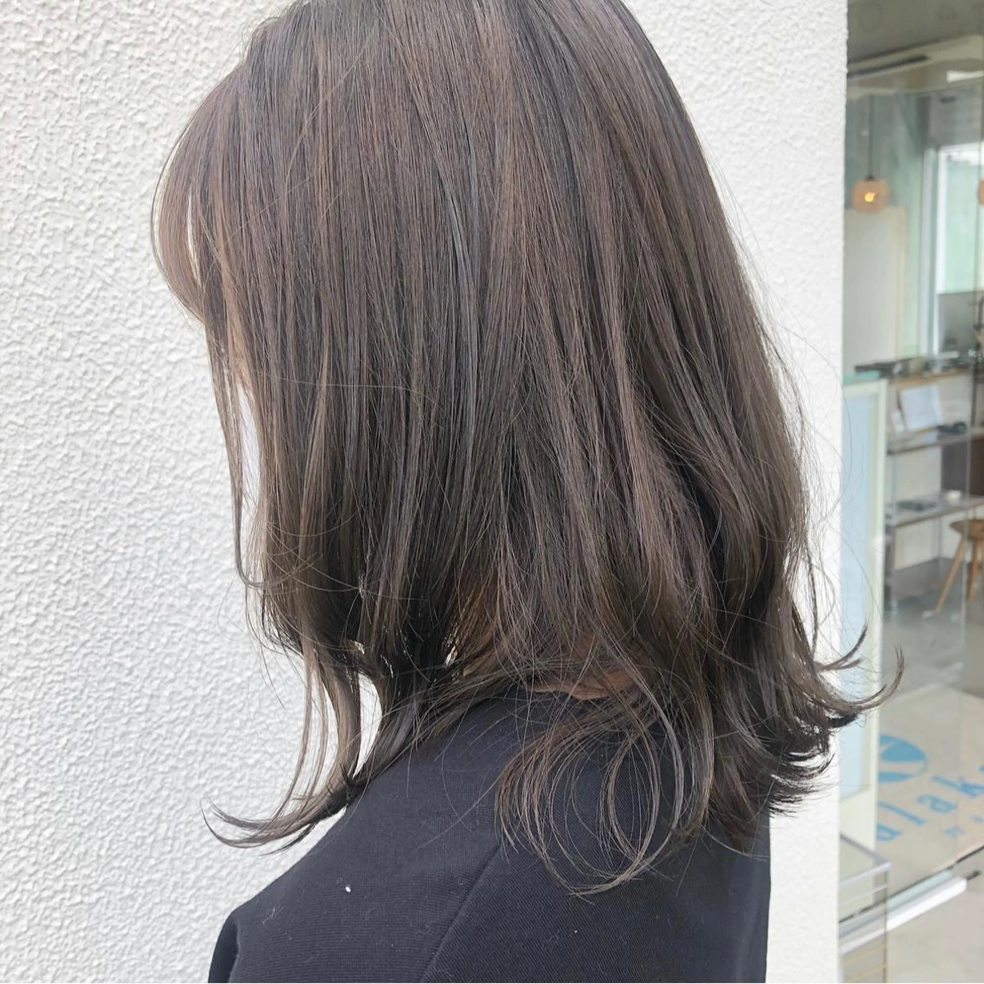 ミディアム カラー カット ヘアカラー 小森 樹奈のヘアスタイル