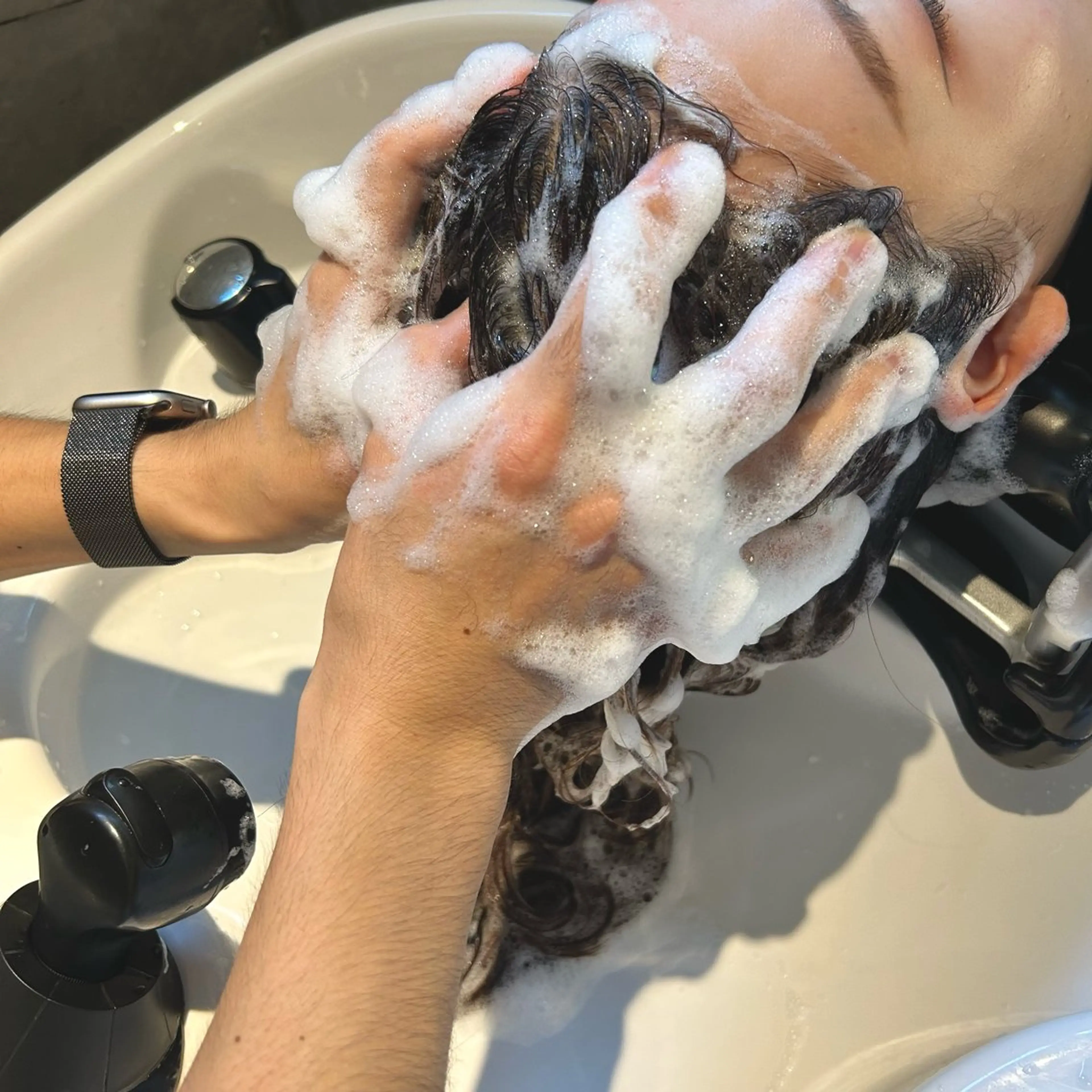 shiho︎🌟/ 髪質改善カラーのヘアスタイル