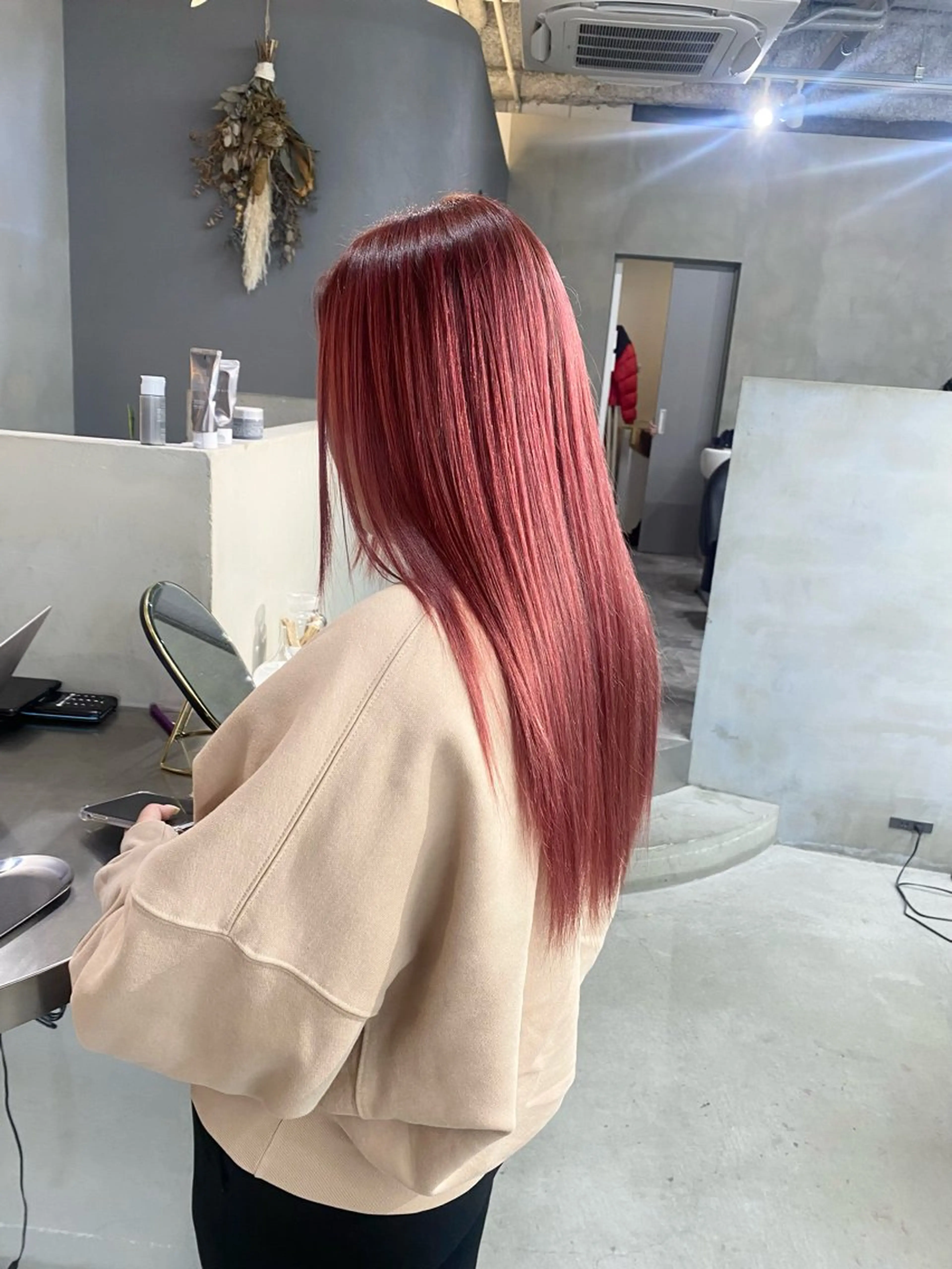 ロング カラー ブリーチ ピンクカラー ヘアカラー トリートメント qulim所属・前橋 姫奈のヘアスタイル