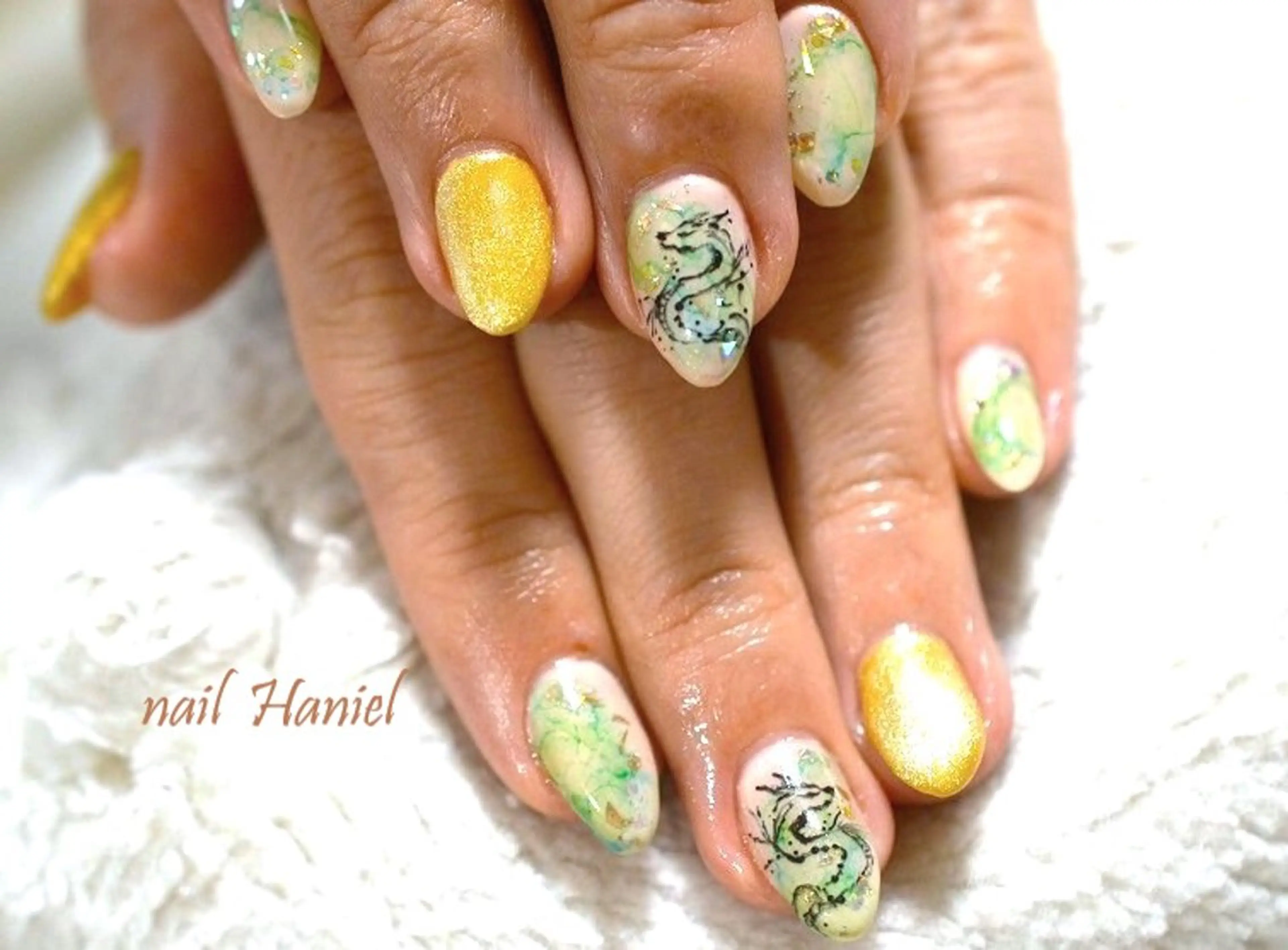 ネイル ジェルネイル オフィスネイル パラジェル 冬ネイル クリスマス ハンドネイル nail Haniel所属・半蔵門サロンハニエル 魅神 ちよのネイルデザイン