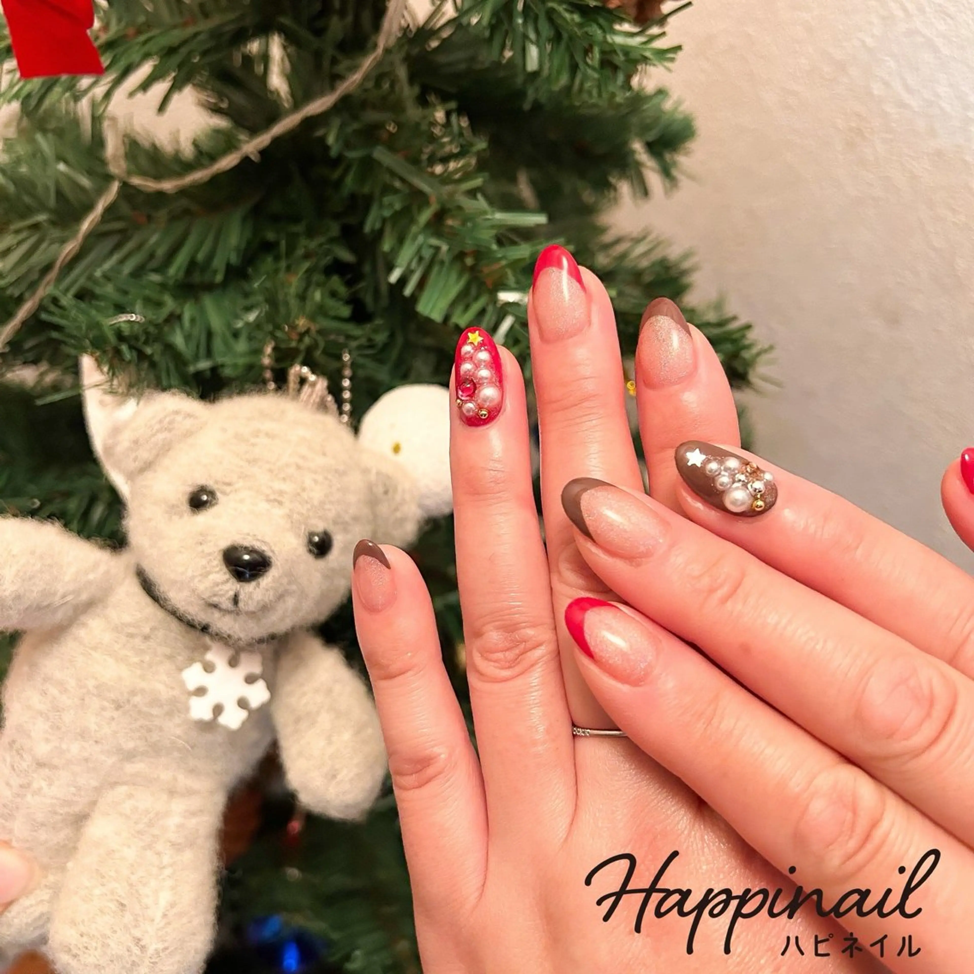 ネイル アートネイル ジェルネイル 冬ネイル クリスマス ケアが得意なサロン Happinailのエステ・リラクイメージ