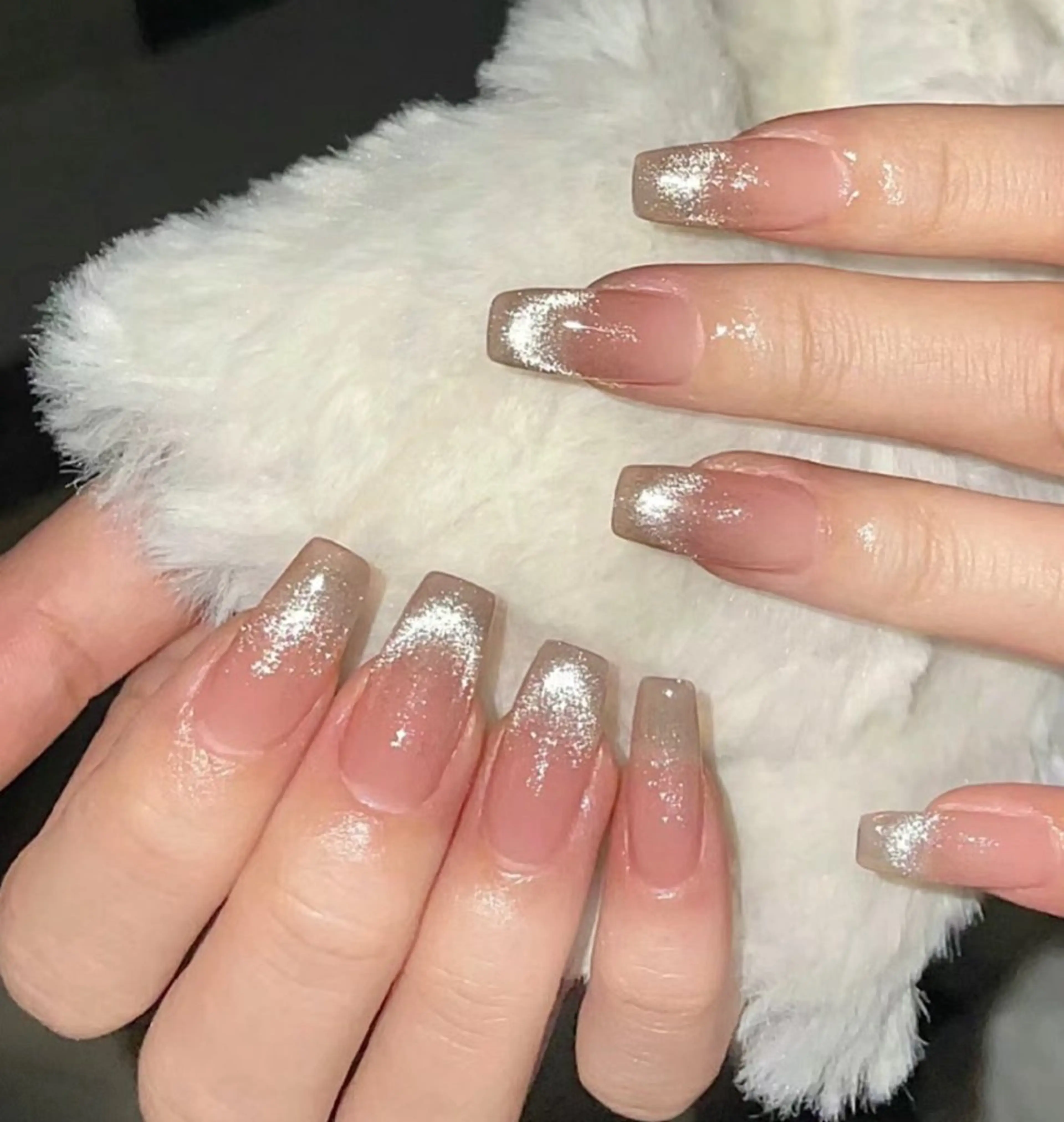 ネイル ハンドネイル ハンドケア Dioneネイル ベニのネイルデザイン