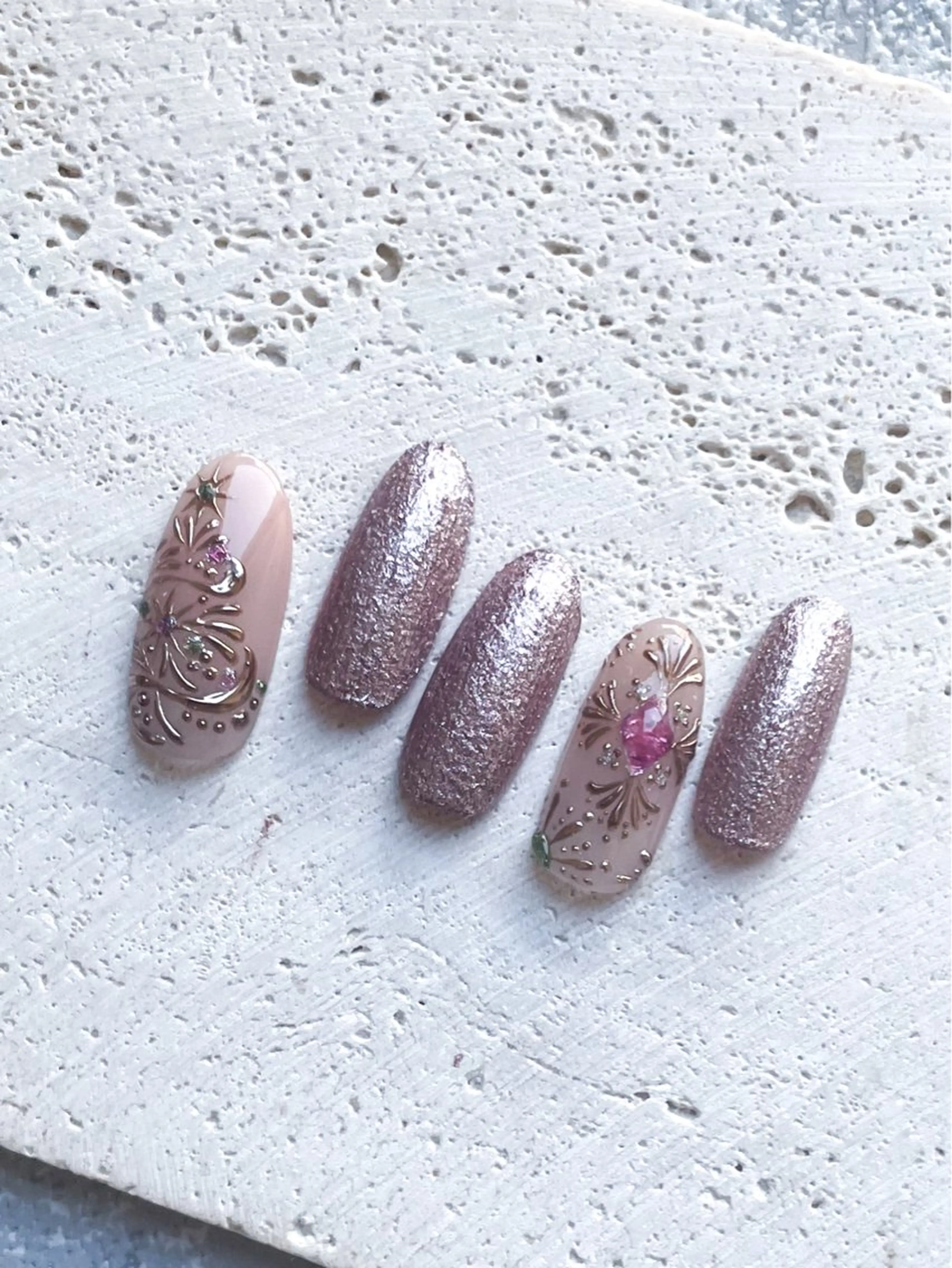ネイル atelier　FIORITURA所属・FIORITURA aiのネイルデザイン