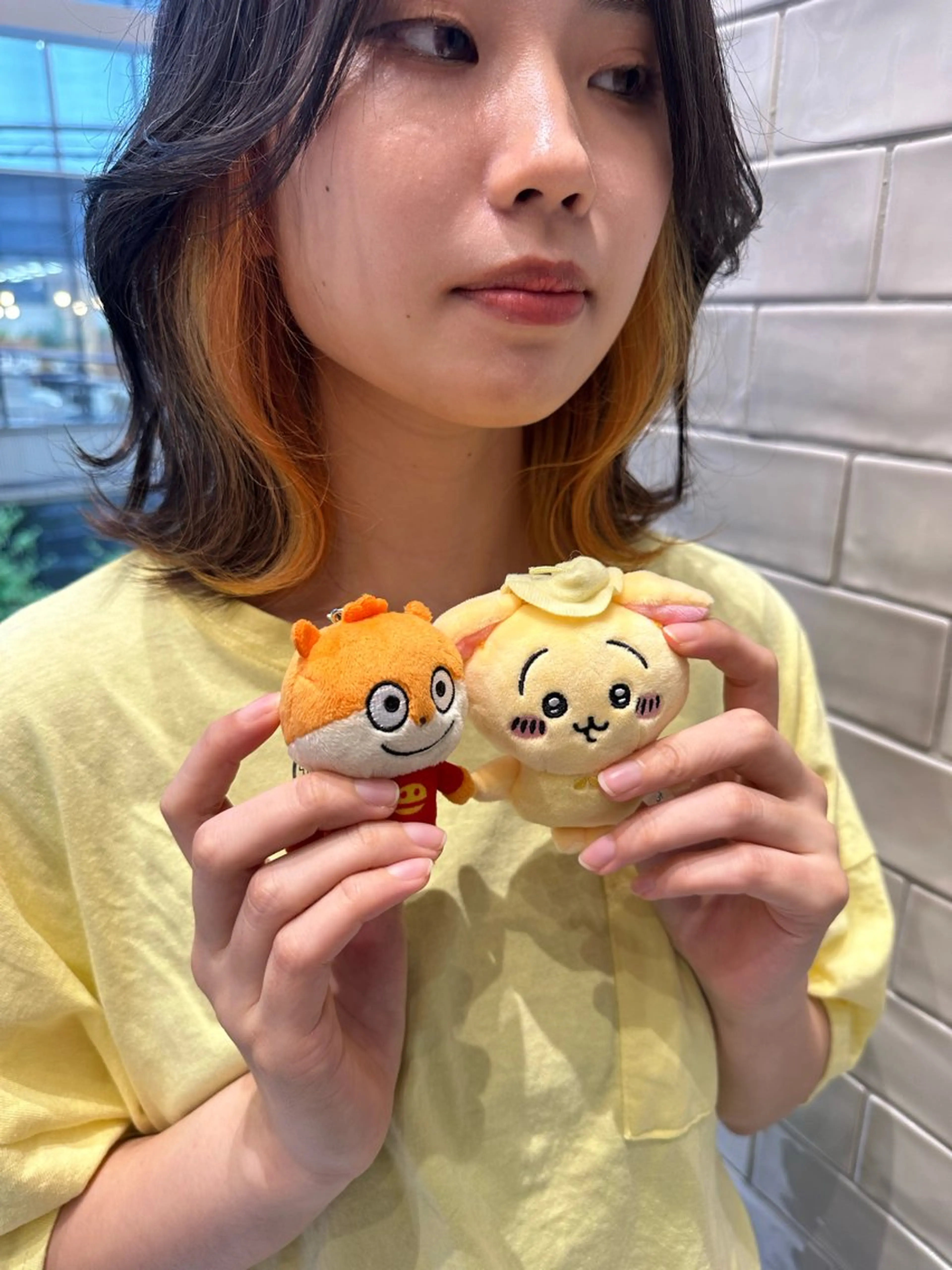 ミディアム カラー インナーカラー オレンジ イエローカラー カット ヘアカラー トリートメント あらげ 🌈推しカラー🌈ᵕのヘアスタイル