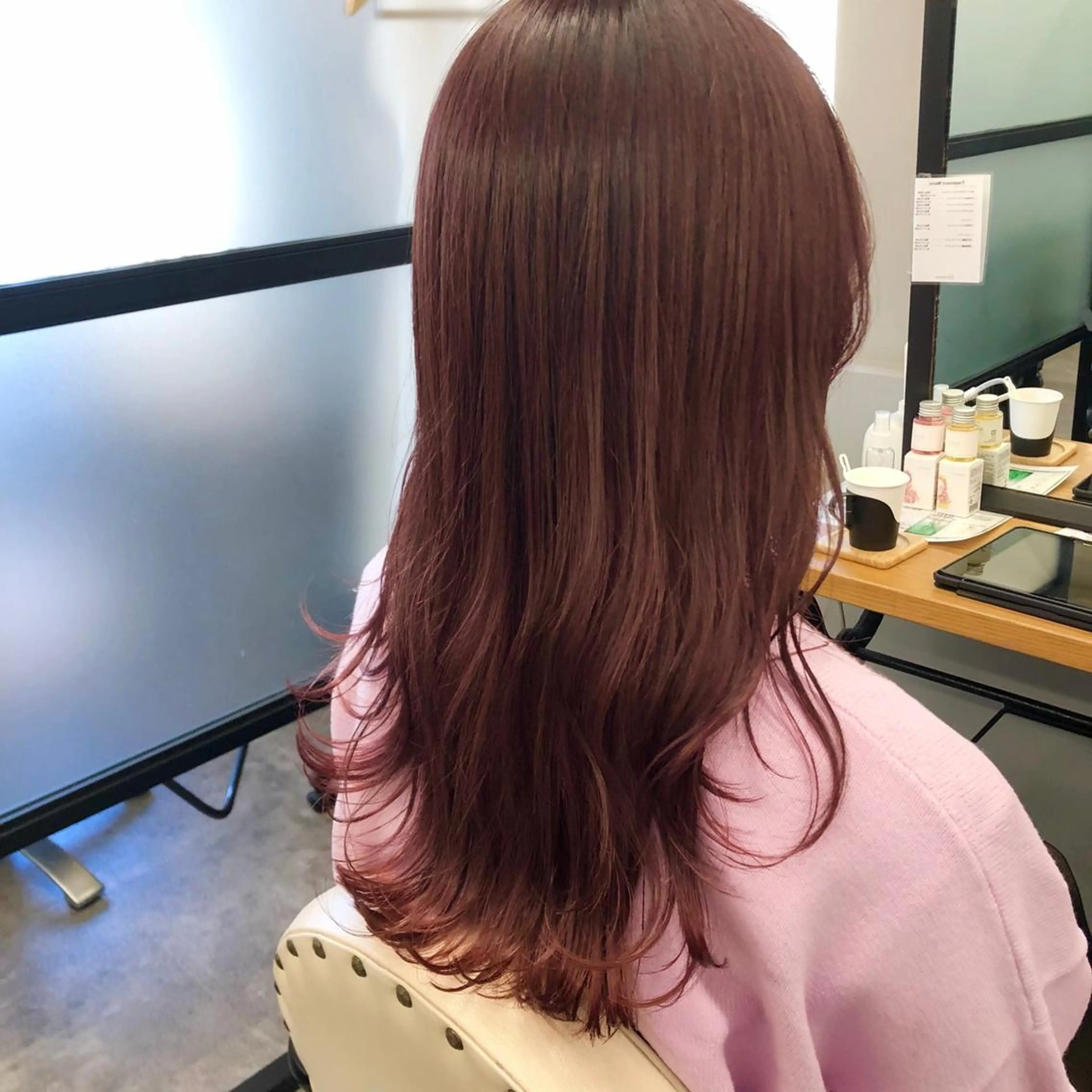 セミロング カラー アディクシーカラー アッシュ バレイヤージュ ミストバング ブリーチ カット ヘアカラー N° aria 三軒茶屋のヘアスタイル