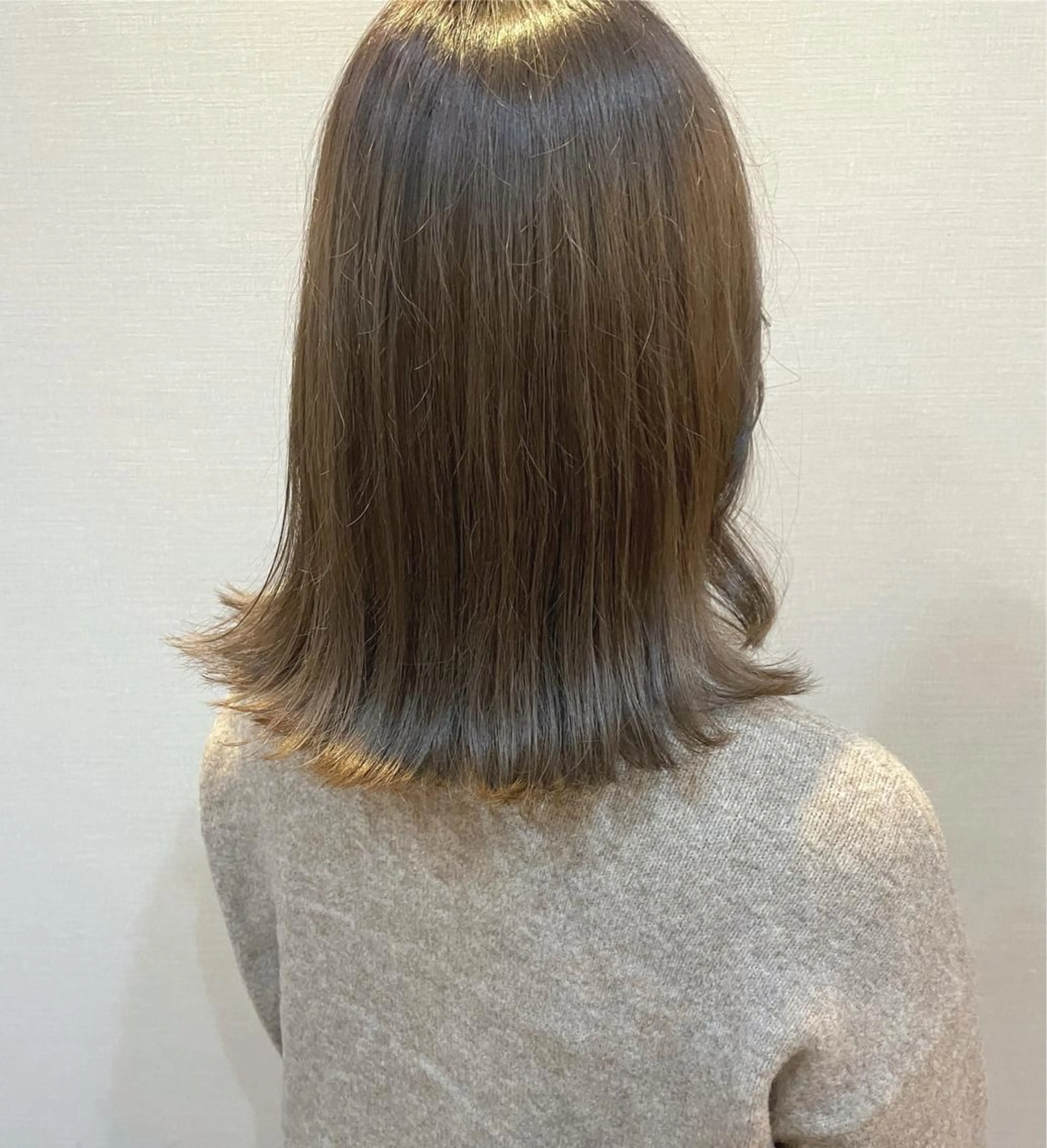 セミロング カラー 𝒌𝒚𝒐𝒌𝒂 🍀のヘアスタイル