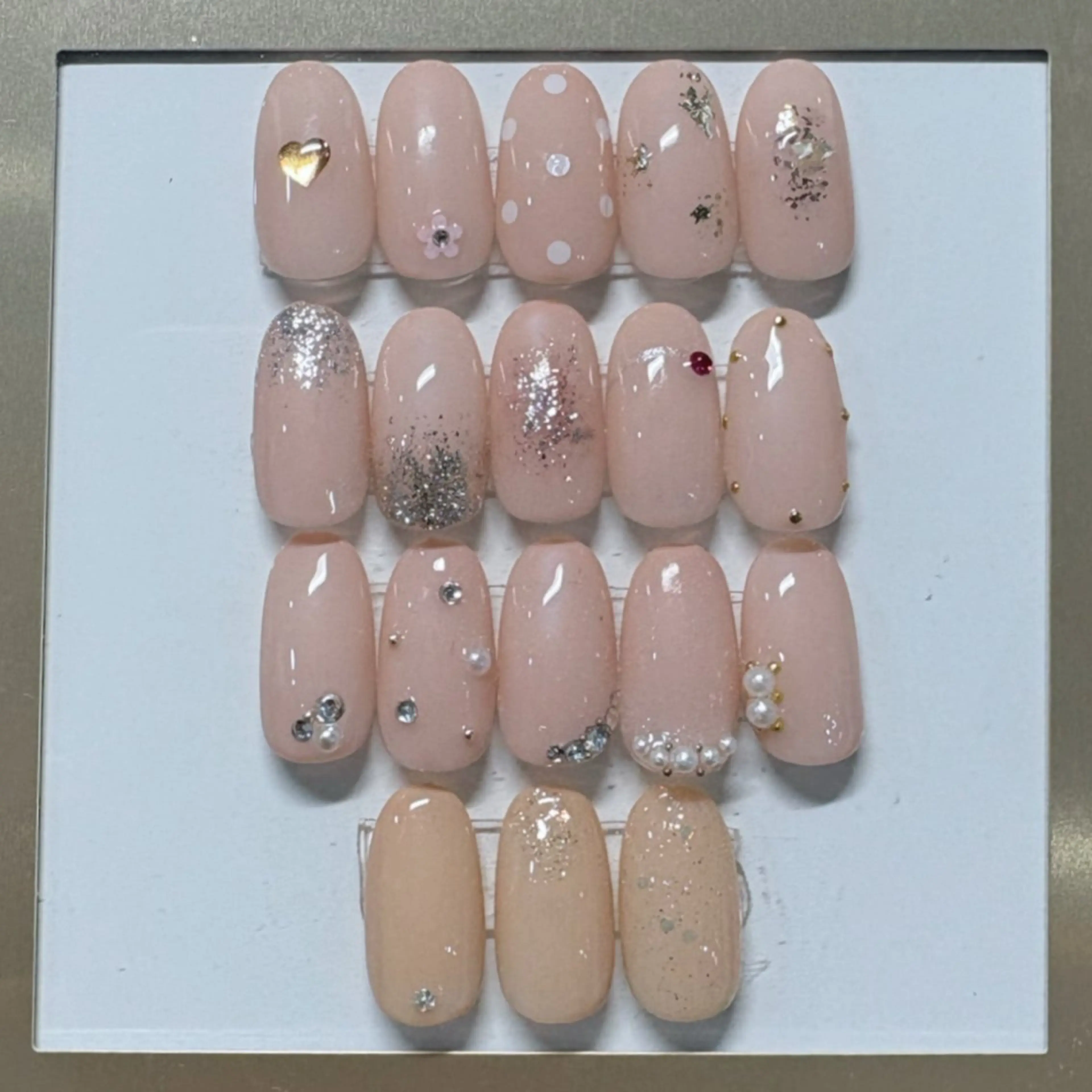 ネイル ハンドネイル THE BALM 岩下のネイルデザイン