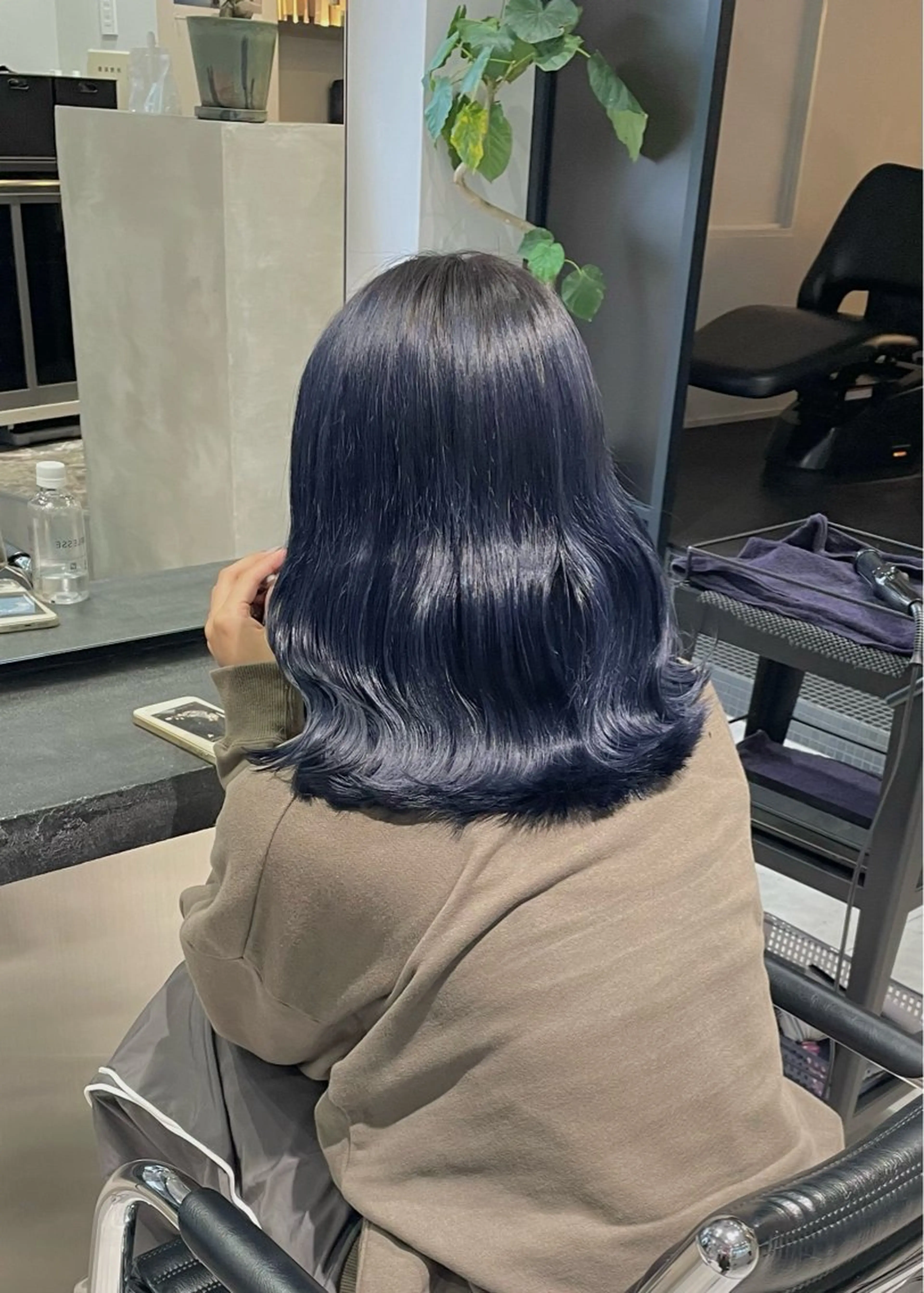 ミディアム カラー ブリーチ ブルーカラー ネイビーカラー ヘアカラー トリートメント 🌷ケアブリーチ /透明感/れい🌷のヘアスタイル