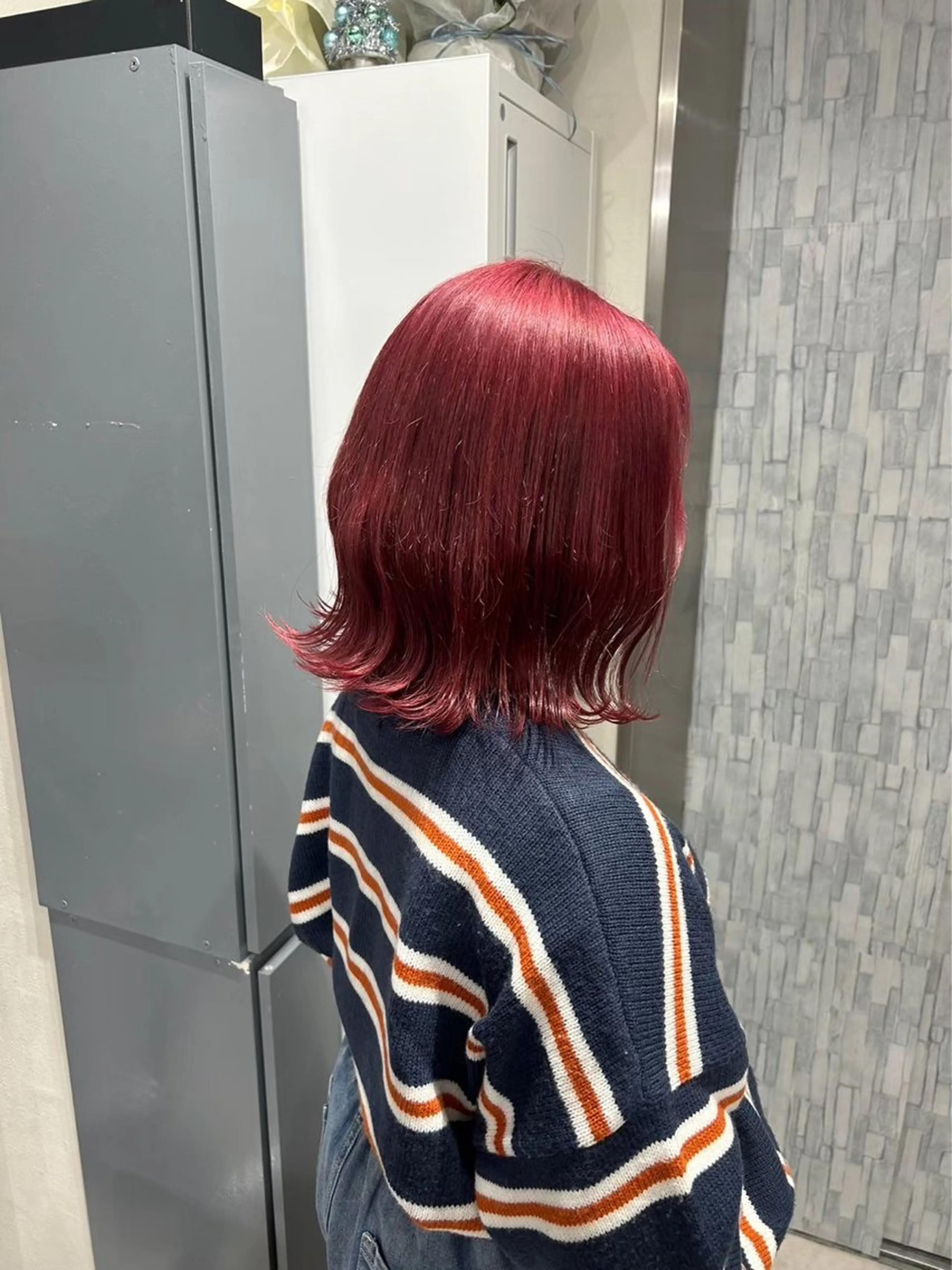 ミディアム カット ヘアカラー 🐶カラー特化🌈 池袋/ハイトーン/陸のヘアスタイル