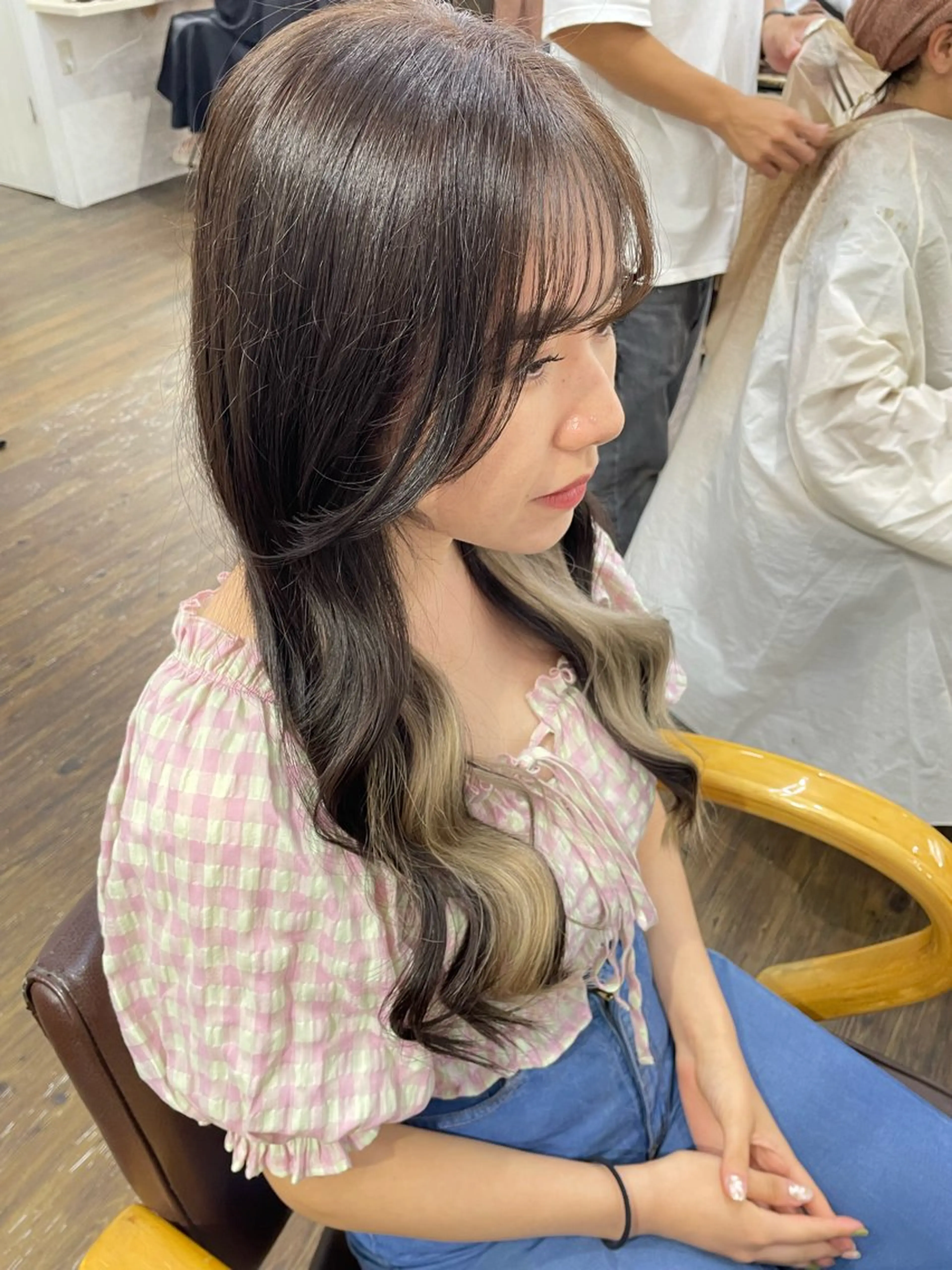 ロング 田子🦋ハイトーン 🫐耳つぼジュエリーのヘアスタイル