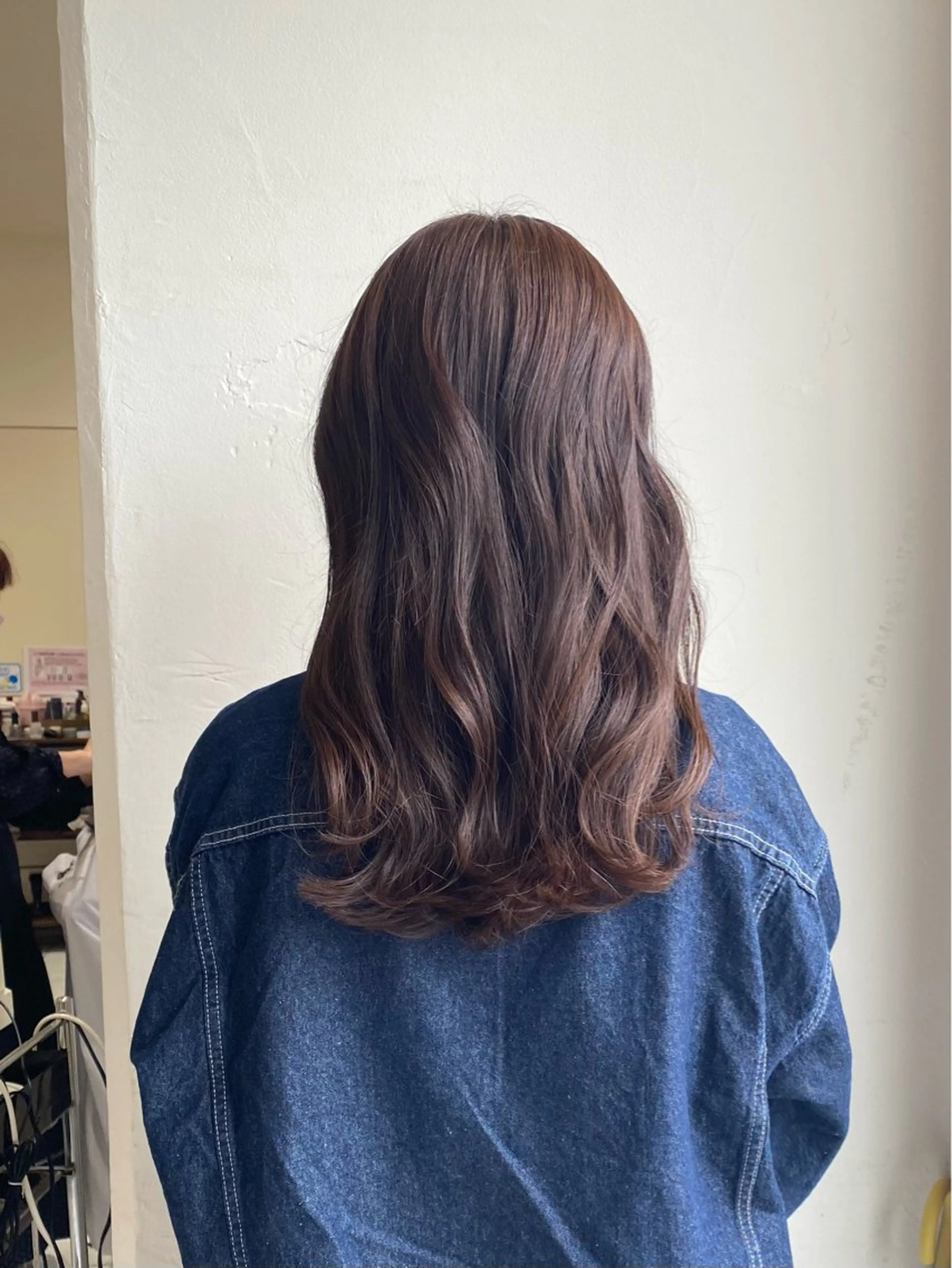 ロング カラー ブラウンカラー カット ヘアカラー トリートメント 横手 亜紀のヘアスタイル