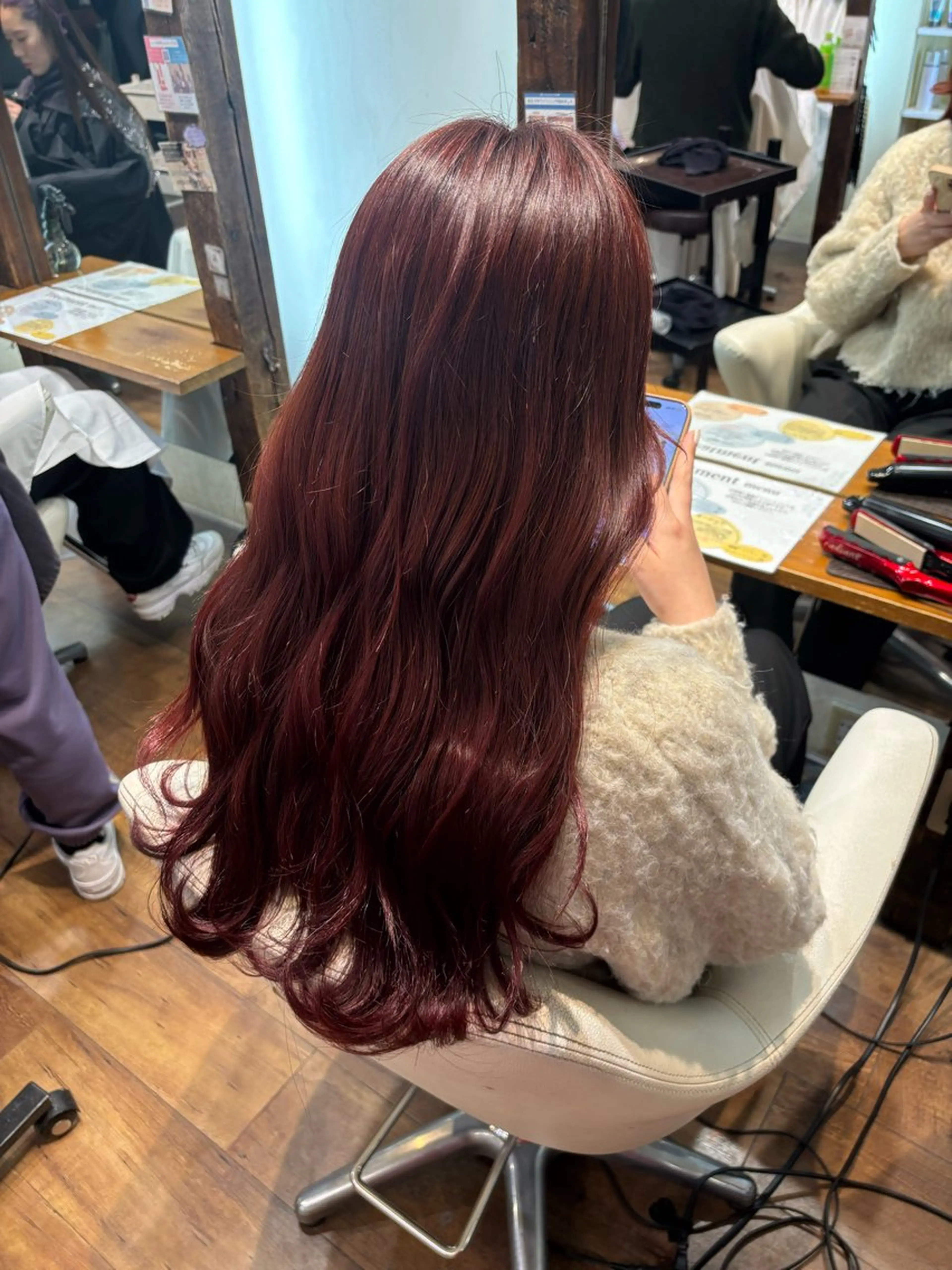 ロング カラー ヘアカラー トリートメント ヘッドスパ ブリーチ予約率90% 以上✨森山陽向のヘアスタイル