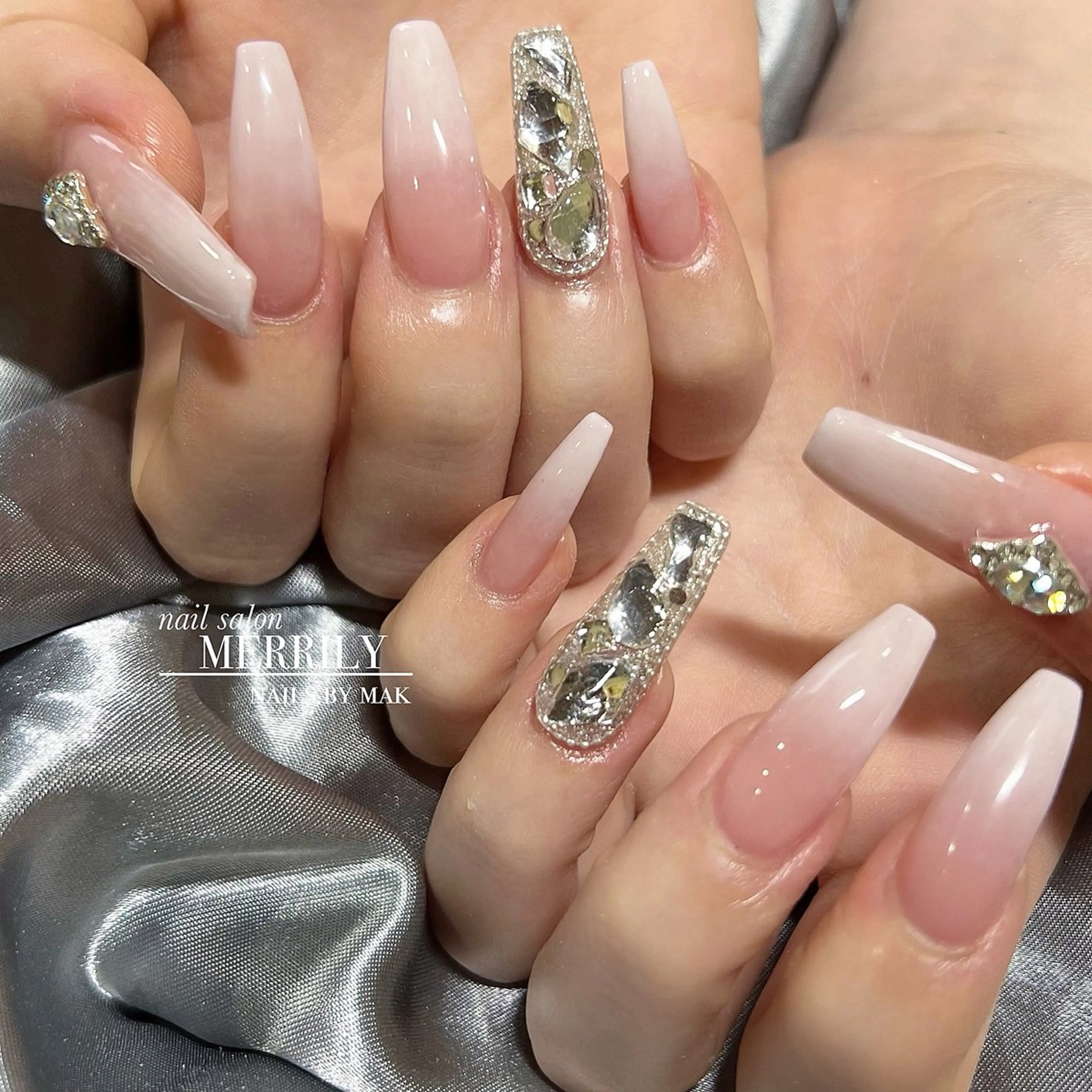 ネイル ワンホンネイル ハンドネイル salon de Chéli所属・salon de Cheliのネイルデザイン