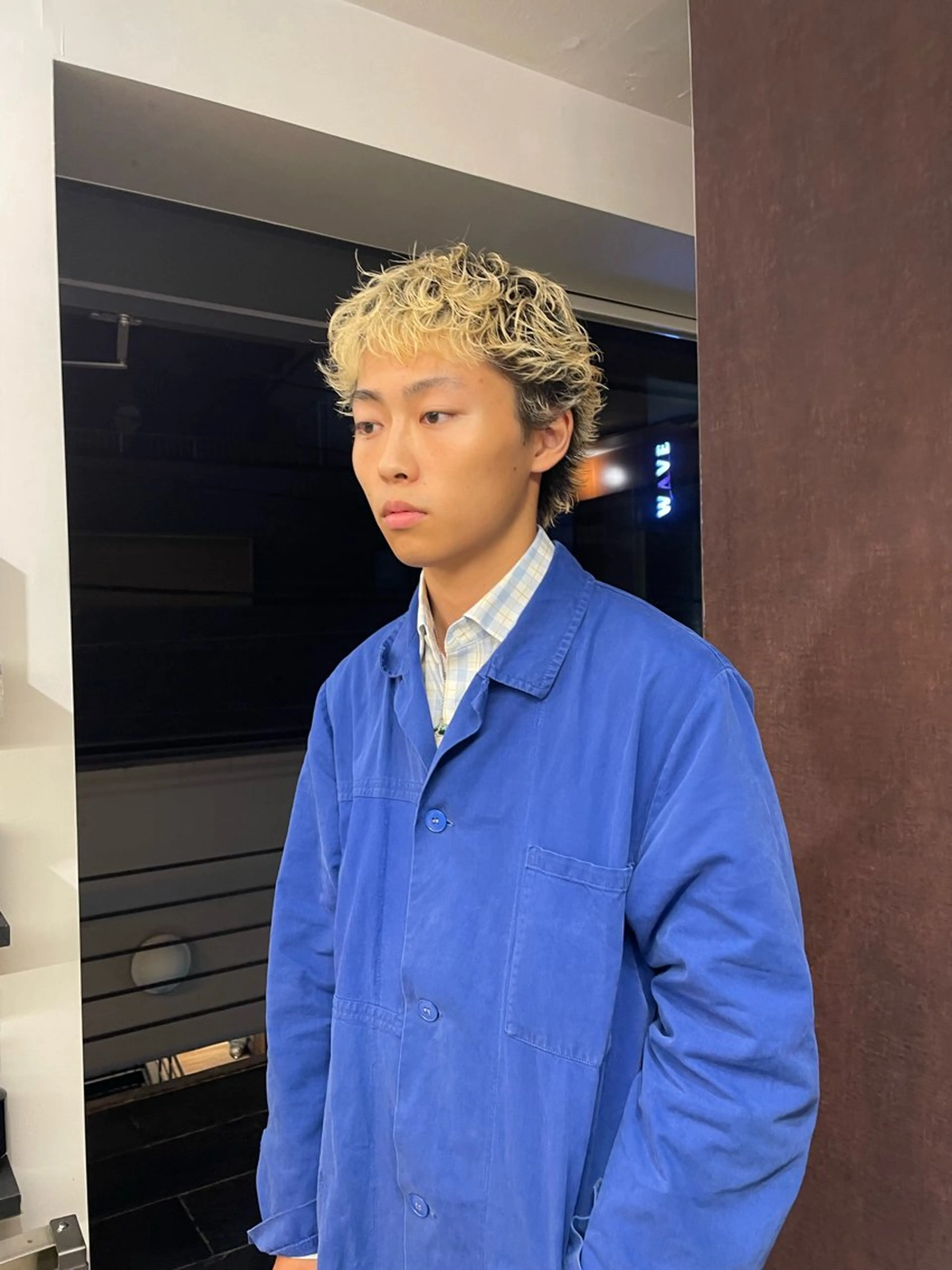 ショート パーマ メンズ メンズブリーチ メンズパーマ 渡邉 和喜のヘアスタイル