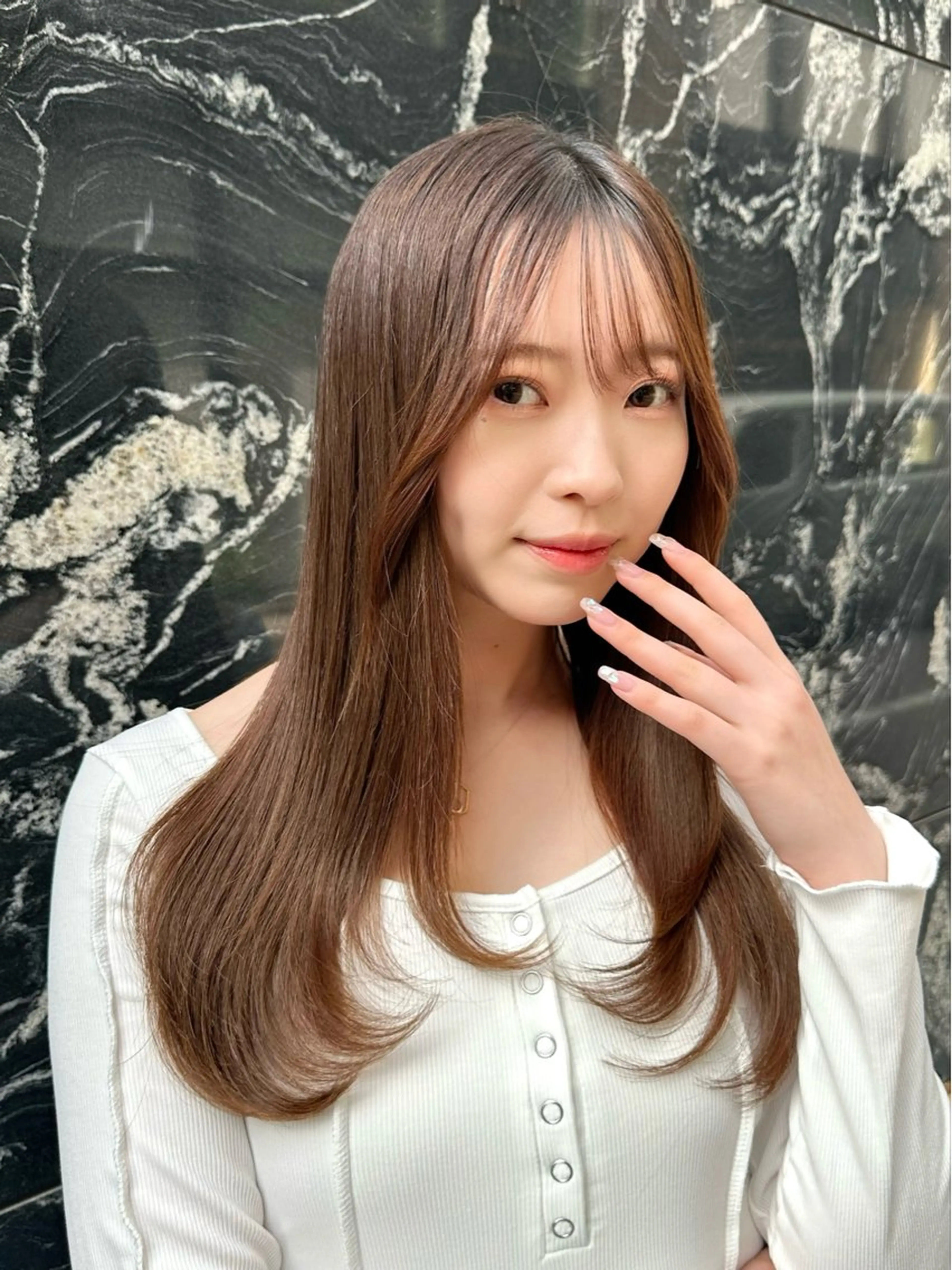 ロング カラー カット ヘアカラー トリートメント レイヤー オリーブ/ グレージュ/添田晃基のヘアスタイル