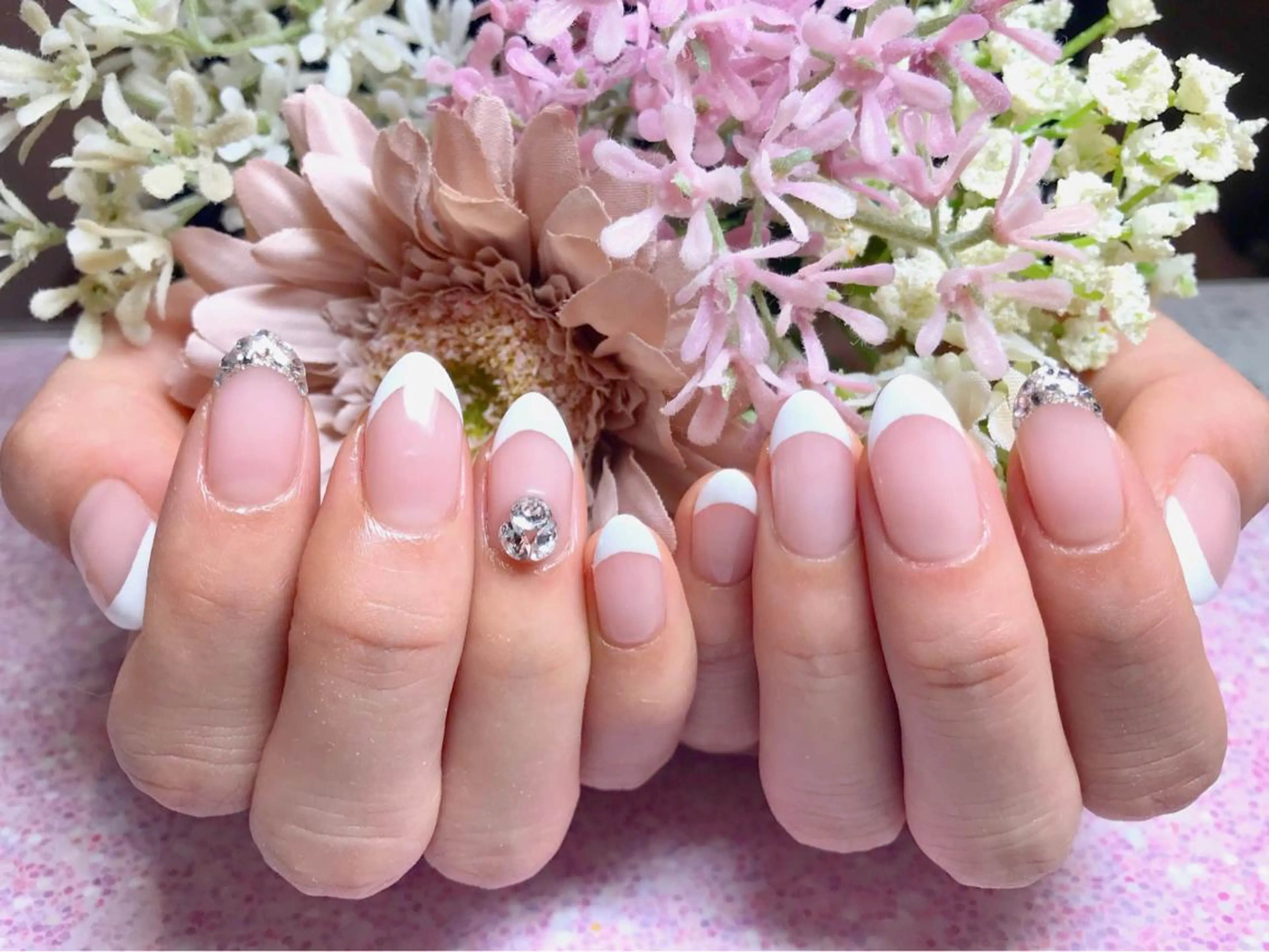 ネイル フレンチネイル nailsalon maluriのネイルデザイン