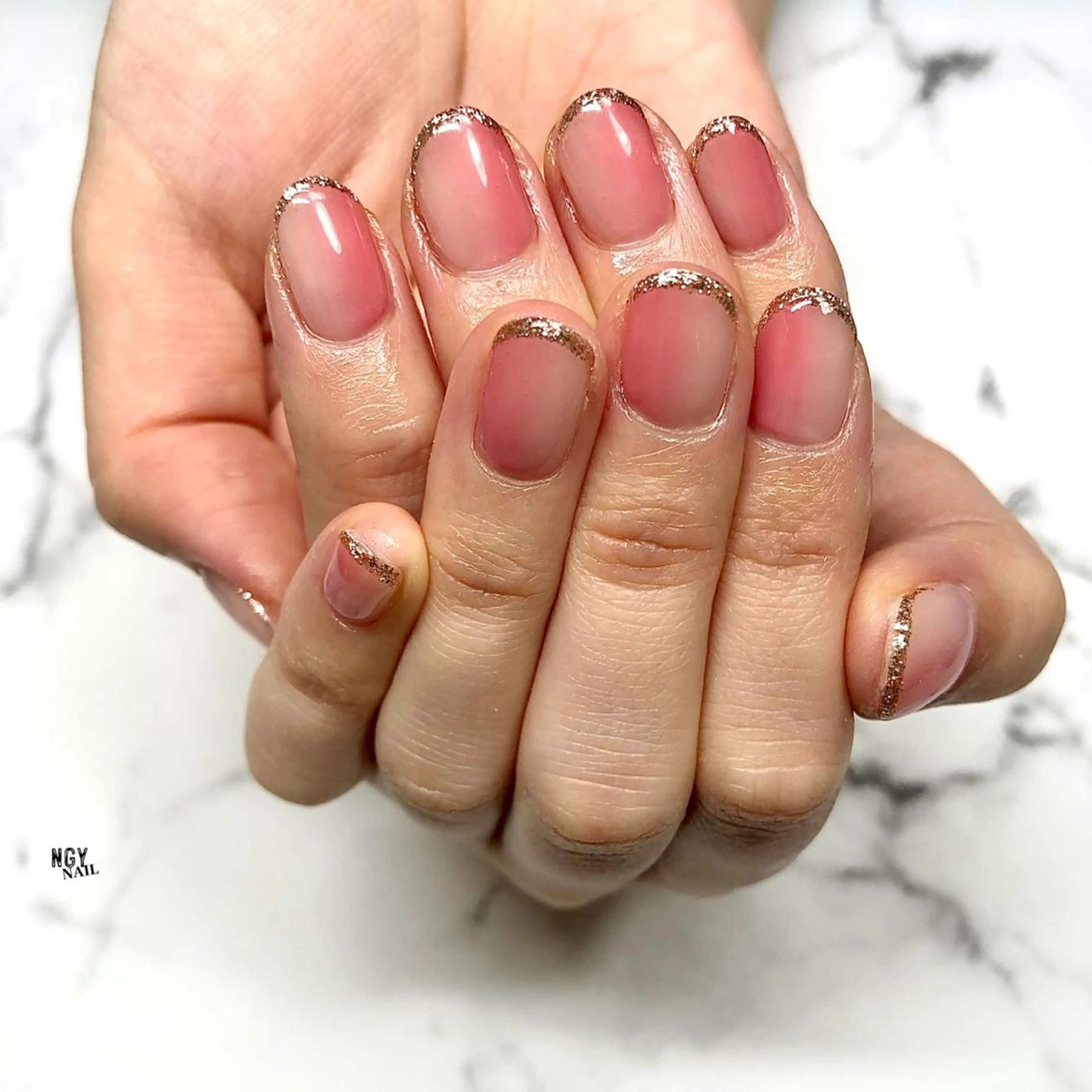 ネイル フレンチネイル ジェルネイル グラデーション パラジェル ハンドネイル NAIL NOWのネイルデザイン