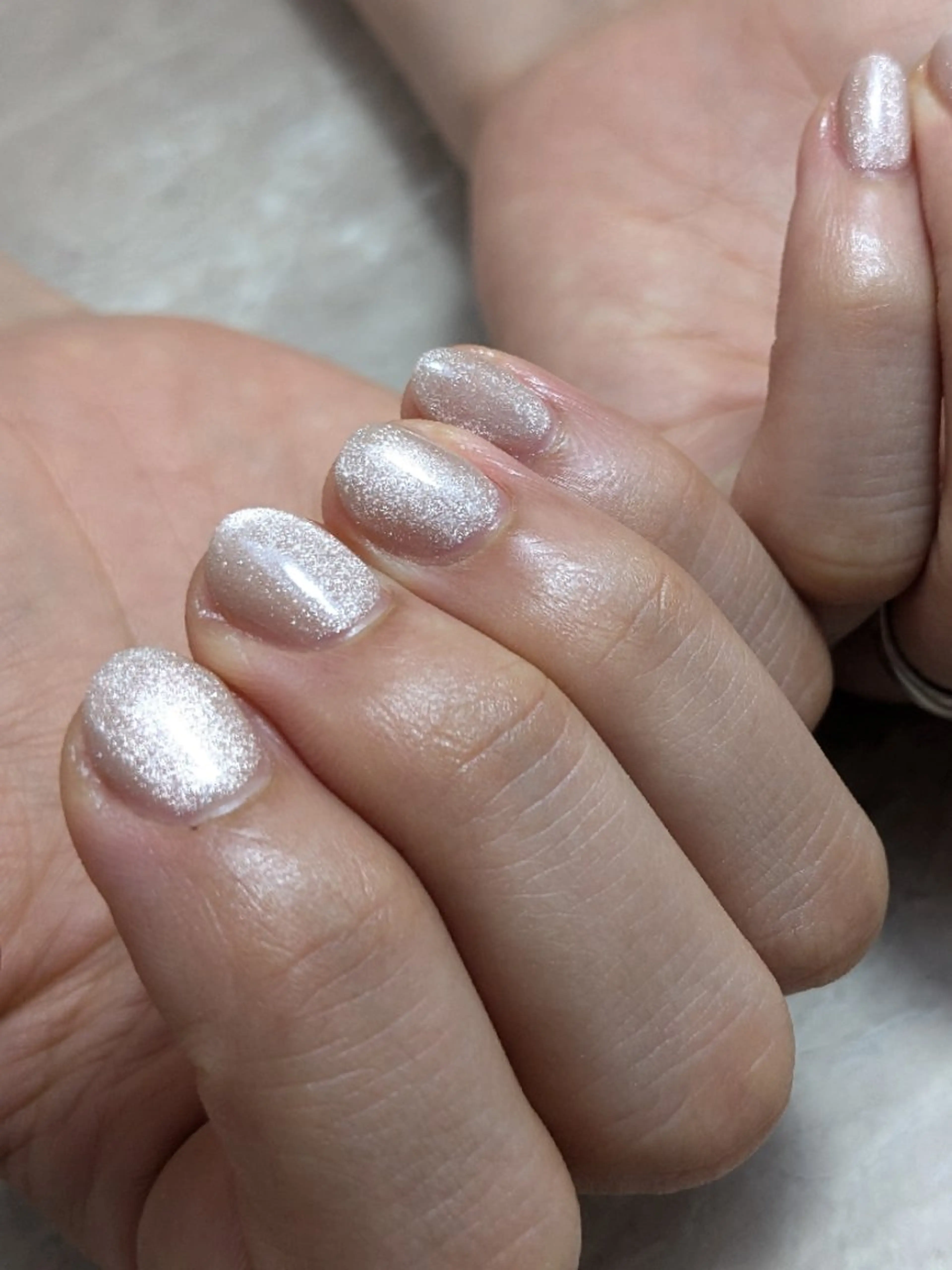 ネイル マグネットネイル マグネットワンカラー ワンカラーネイル émU. nailのネイルデザイン