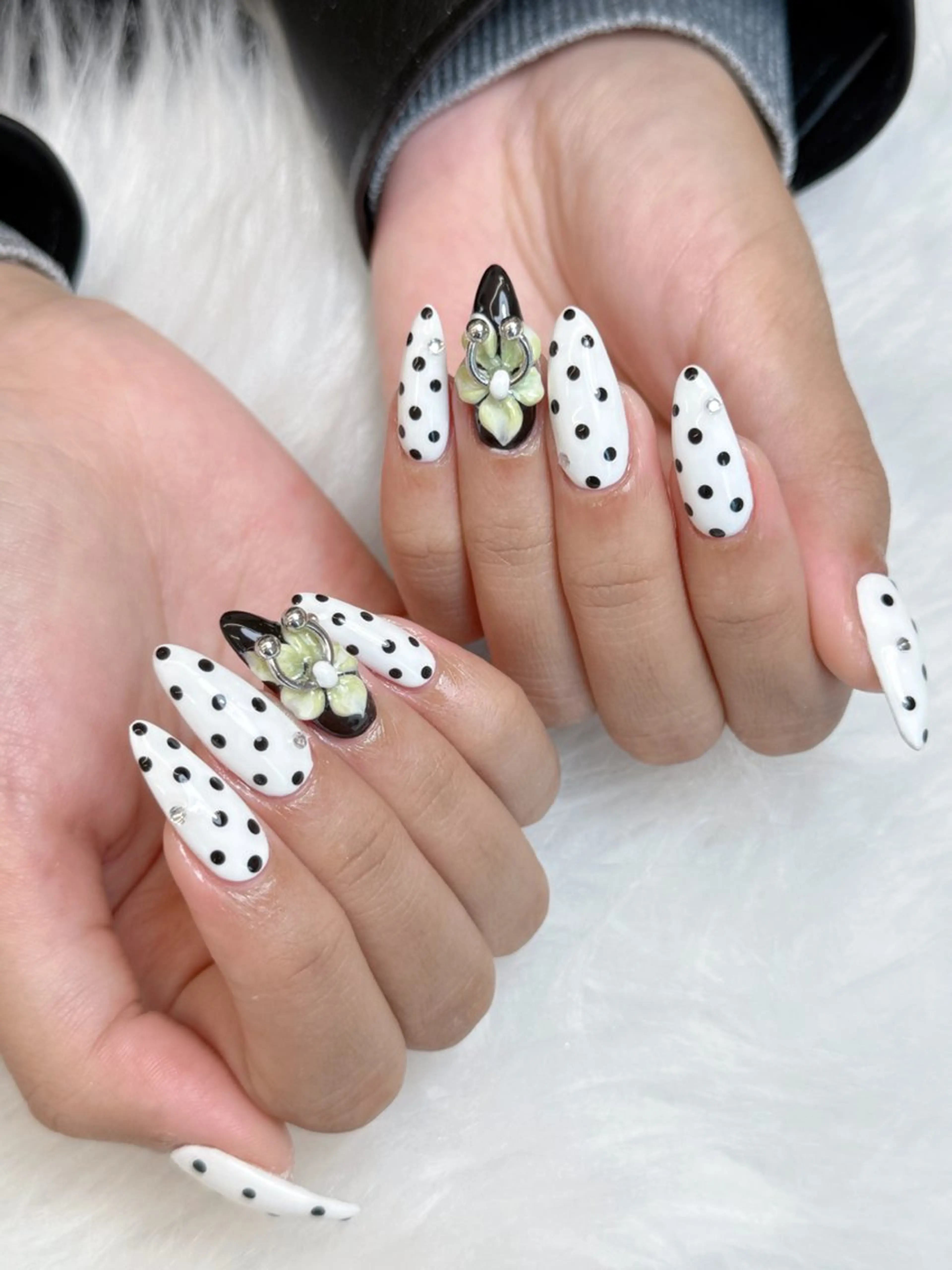 ネイル Luxe Nailのネイルデザイン