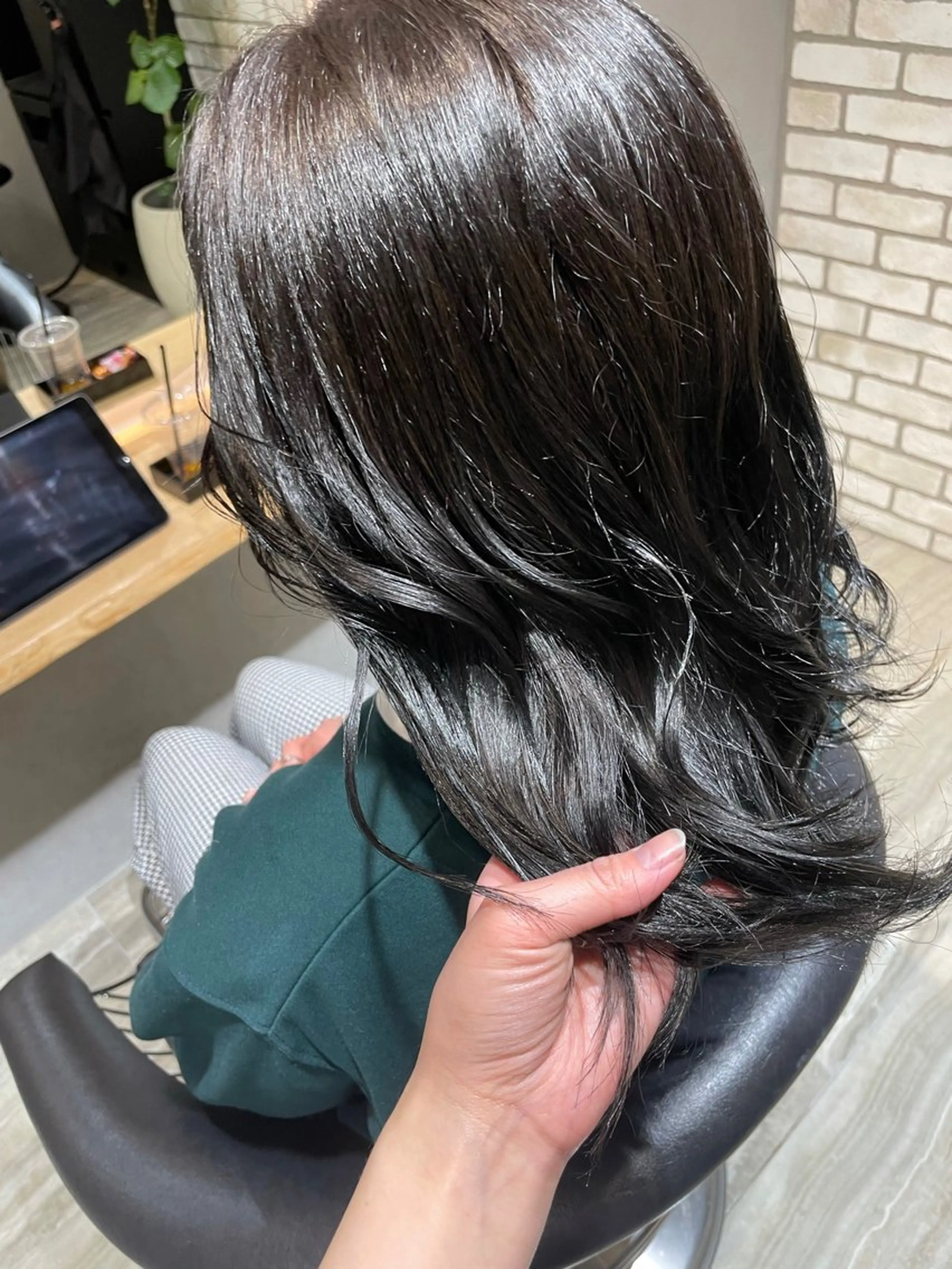 ミディアム miku 🍑髪質改善サロンのヘアスタイル