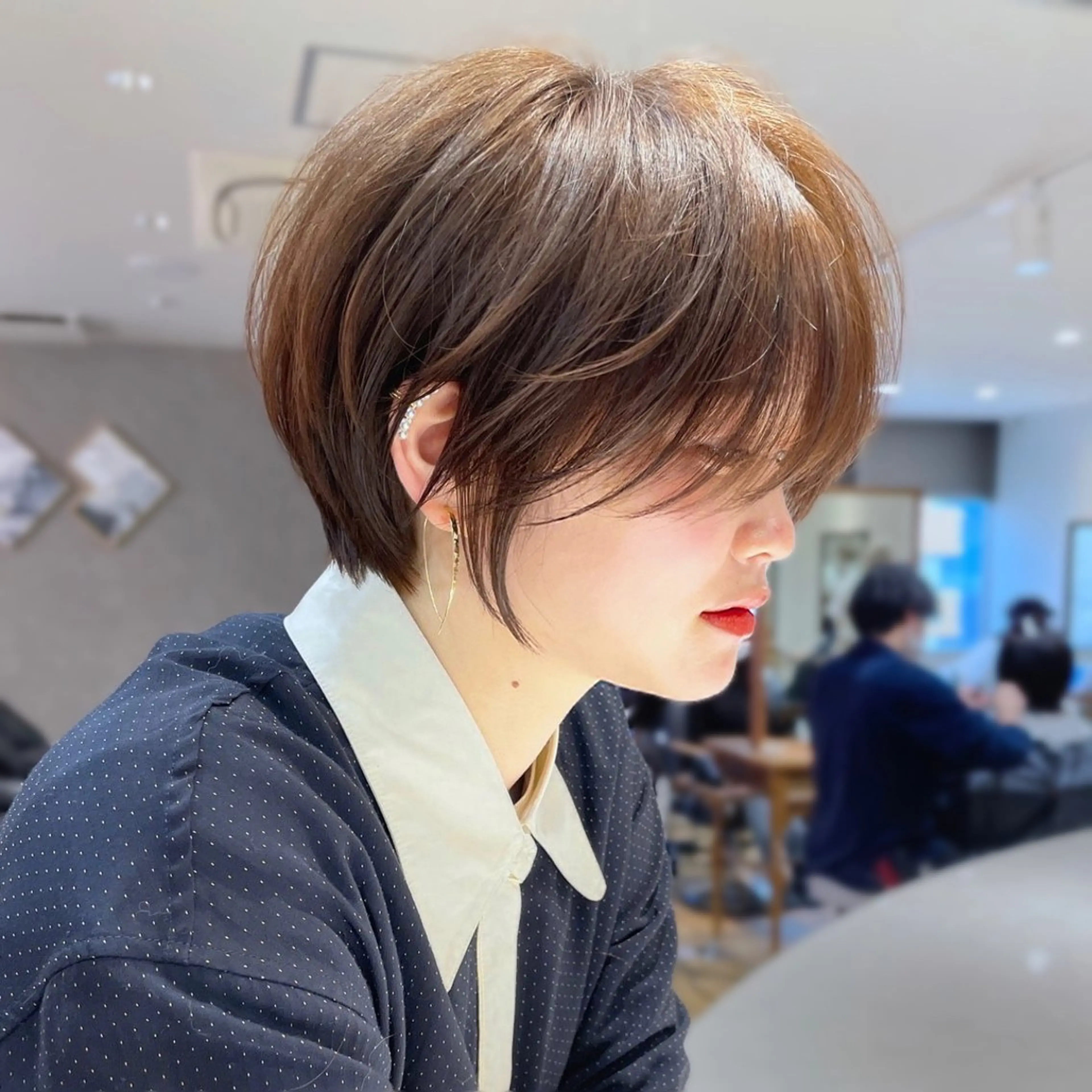 ショート カラー ヘアカラー トリートメント 💛ブリーチ&カット LEON🩶のヘアスタイル