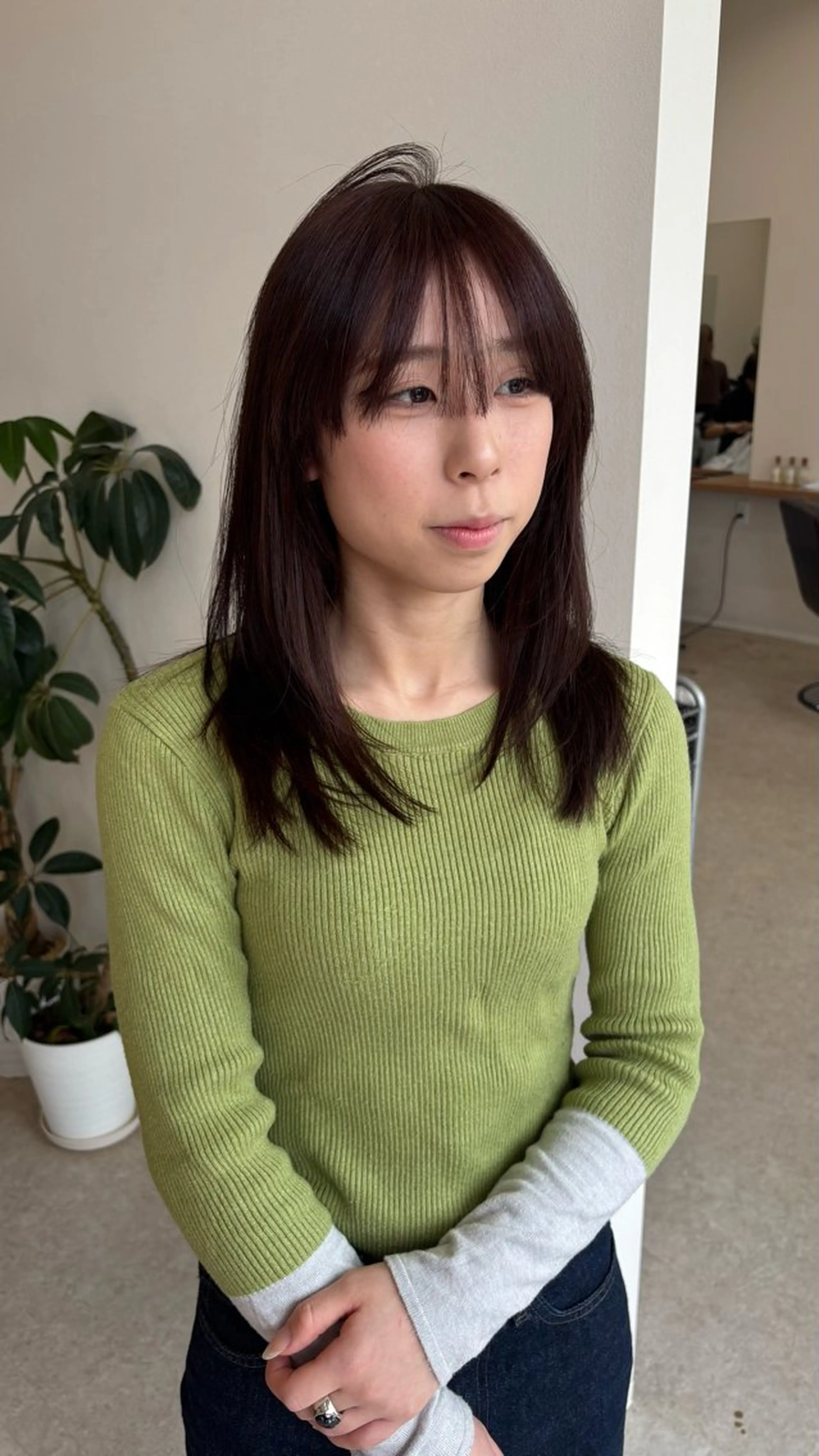 セミロング カラー ヘアカラー トリートメント 能勢 莉里花のヘアスタイル