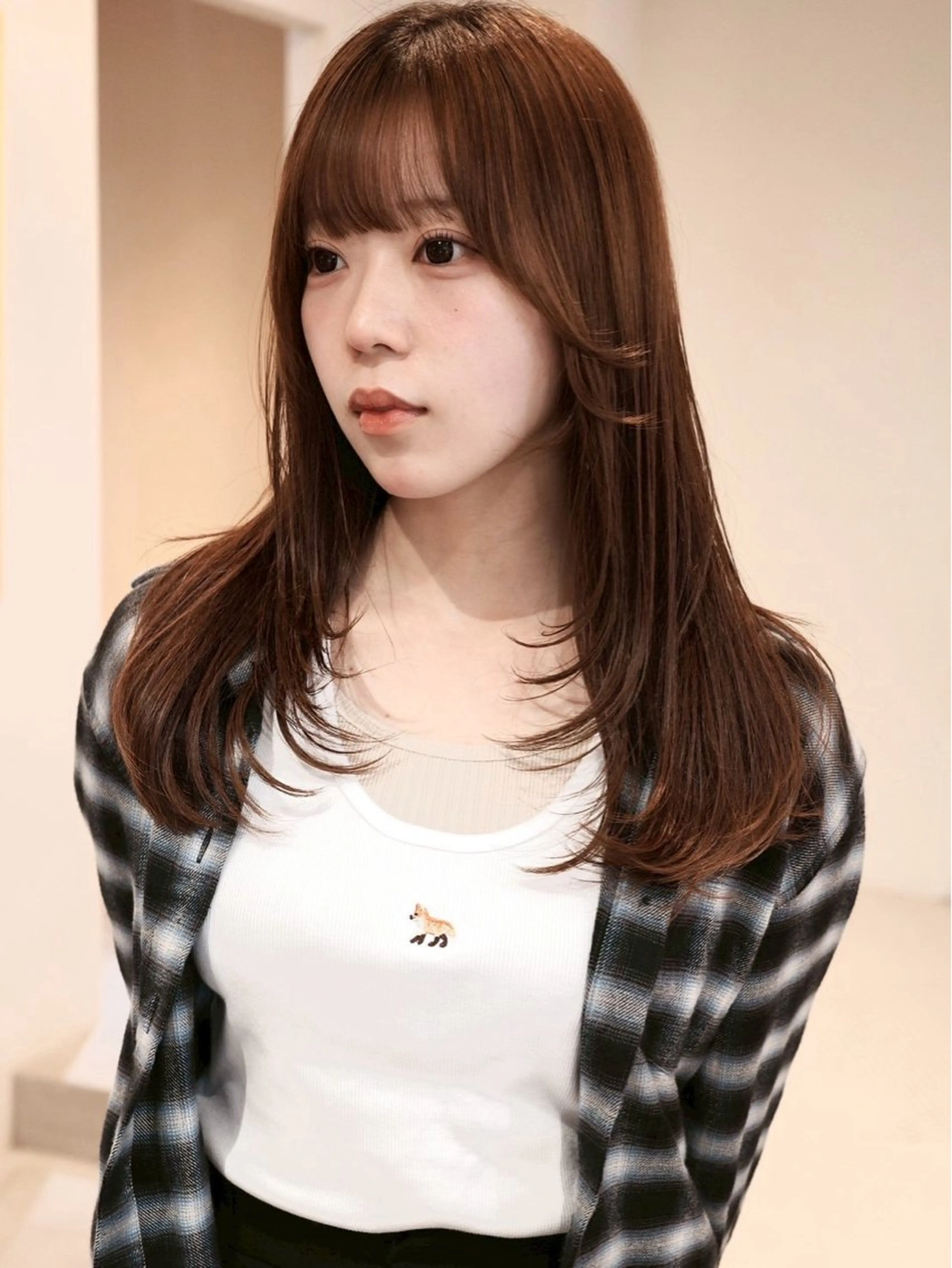 セミロング カラー ヘアカラー トリートメント (h)wim ウィムのヘアスタイル