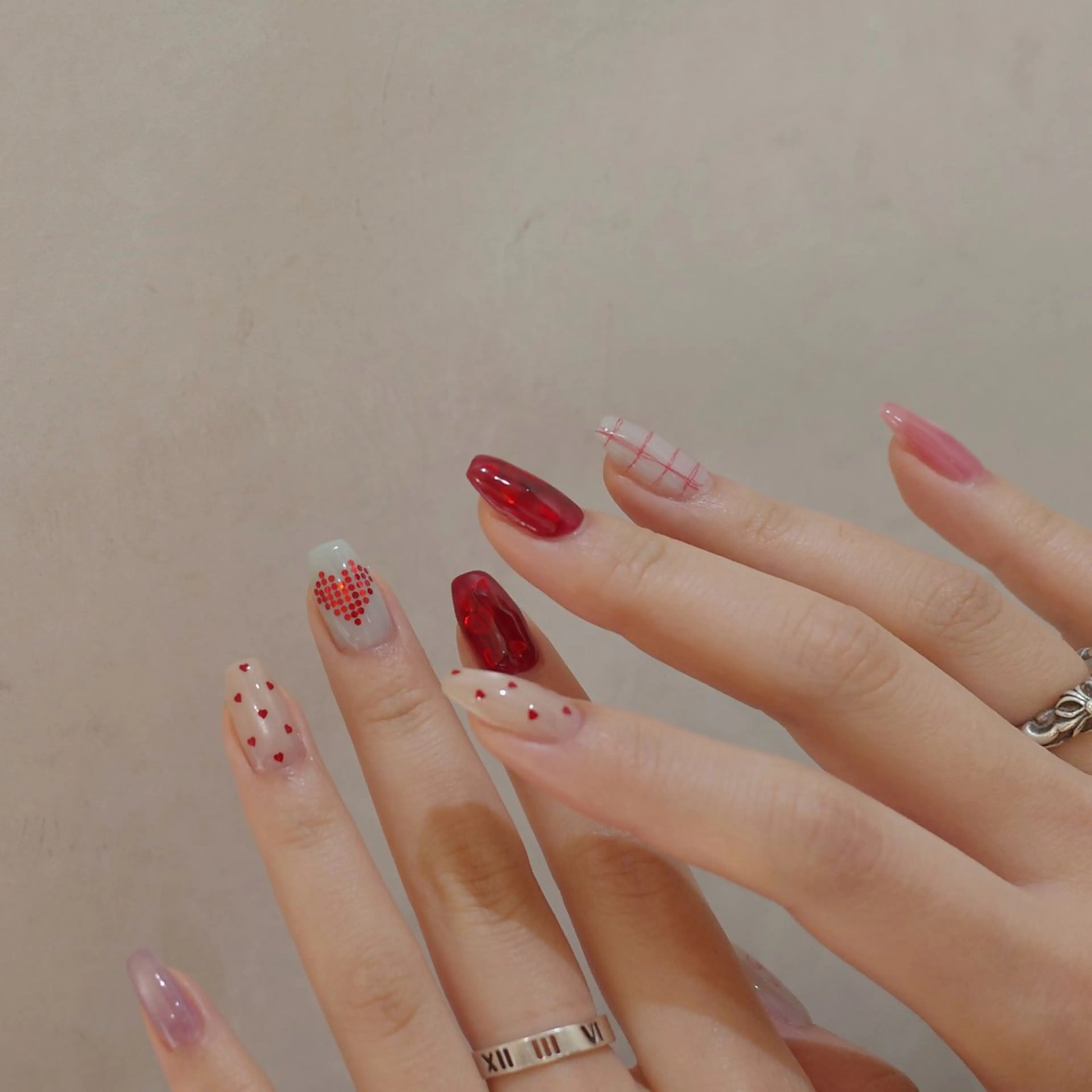 ネイル ハート ハンドネイル reika .のネイルデザイン