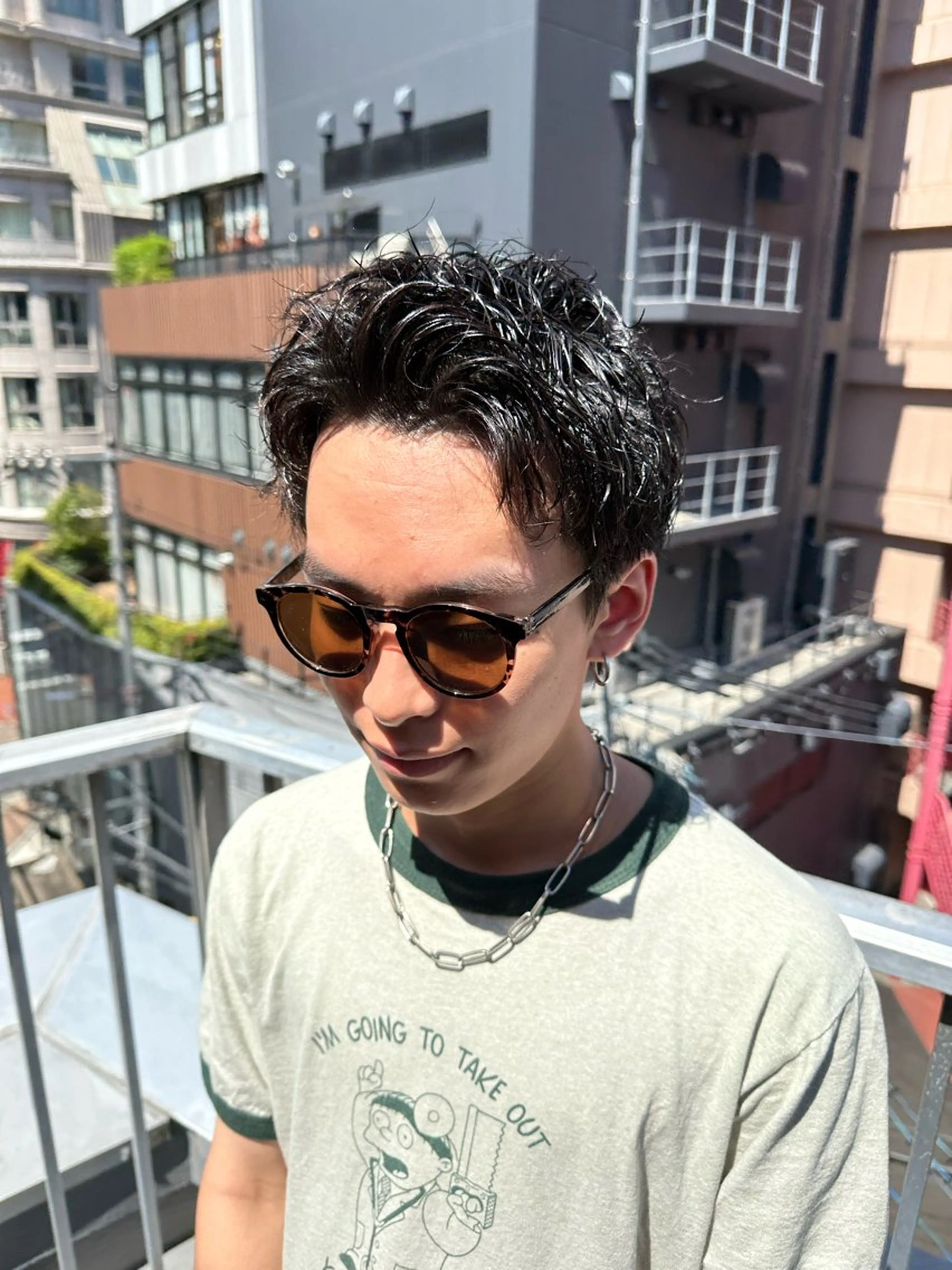 パーマ メンズ アップバング マッシュ メンズパーマ メンズツイストパーマ ツイストスパイラルパーマ 心斎橋本町メンズ 美容師ユースケのヘアスタイル