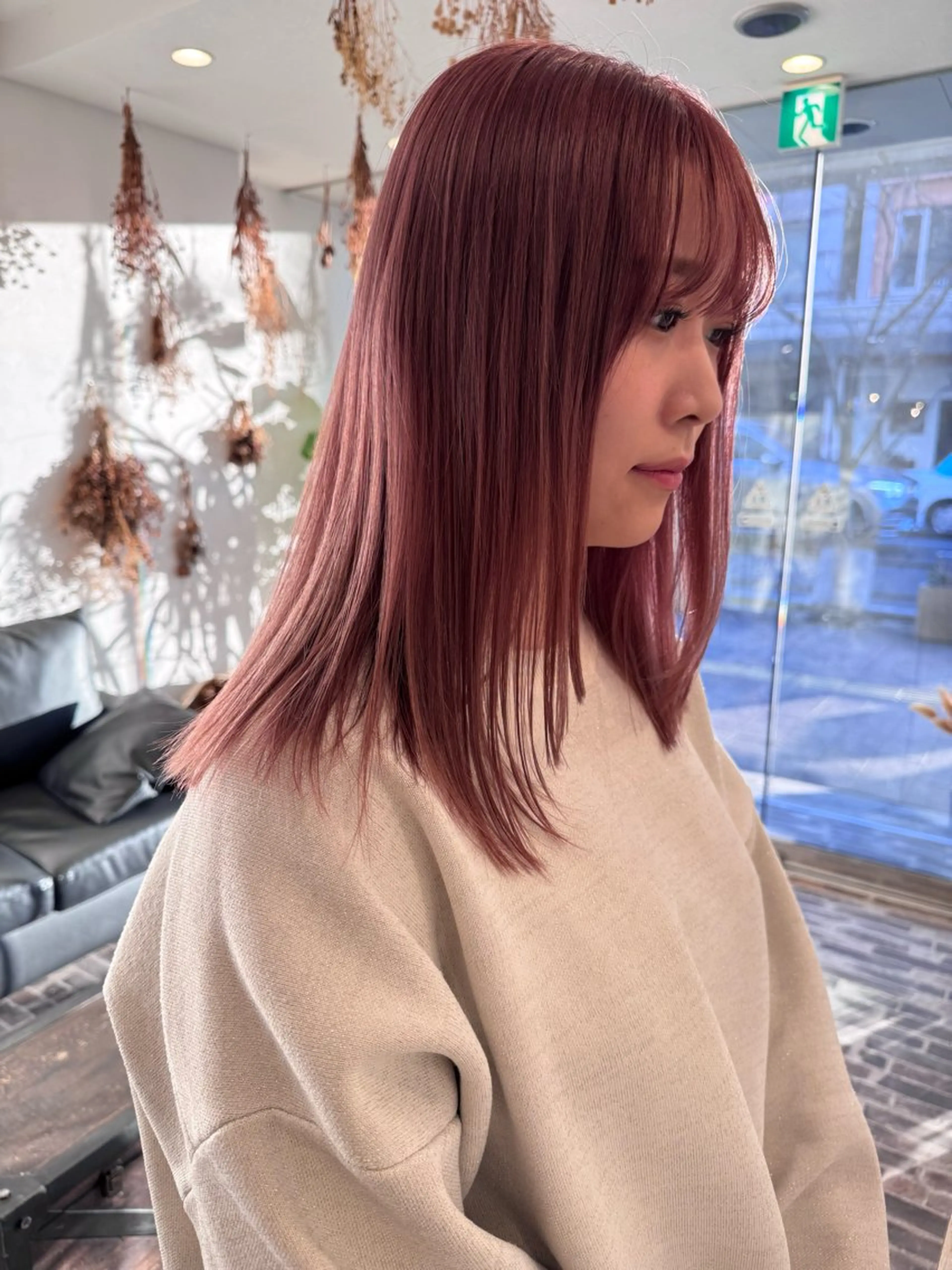 セミロング カラー ベージュカラー ピンクカラー ピンクベージュ レイヤーカット ヘアカラー m ā l o.🌷 サカモトマイコのヘアスタイル