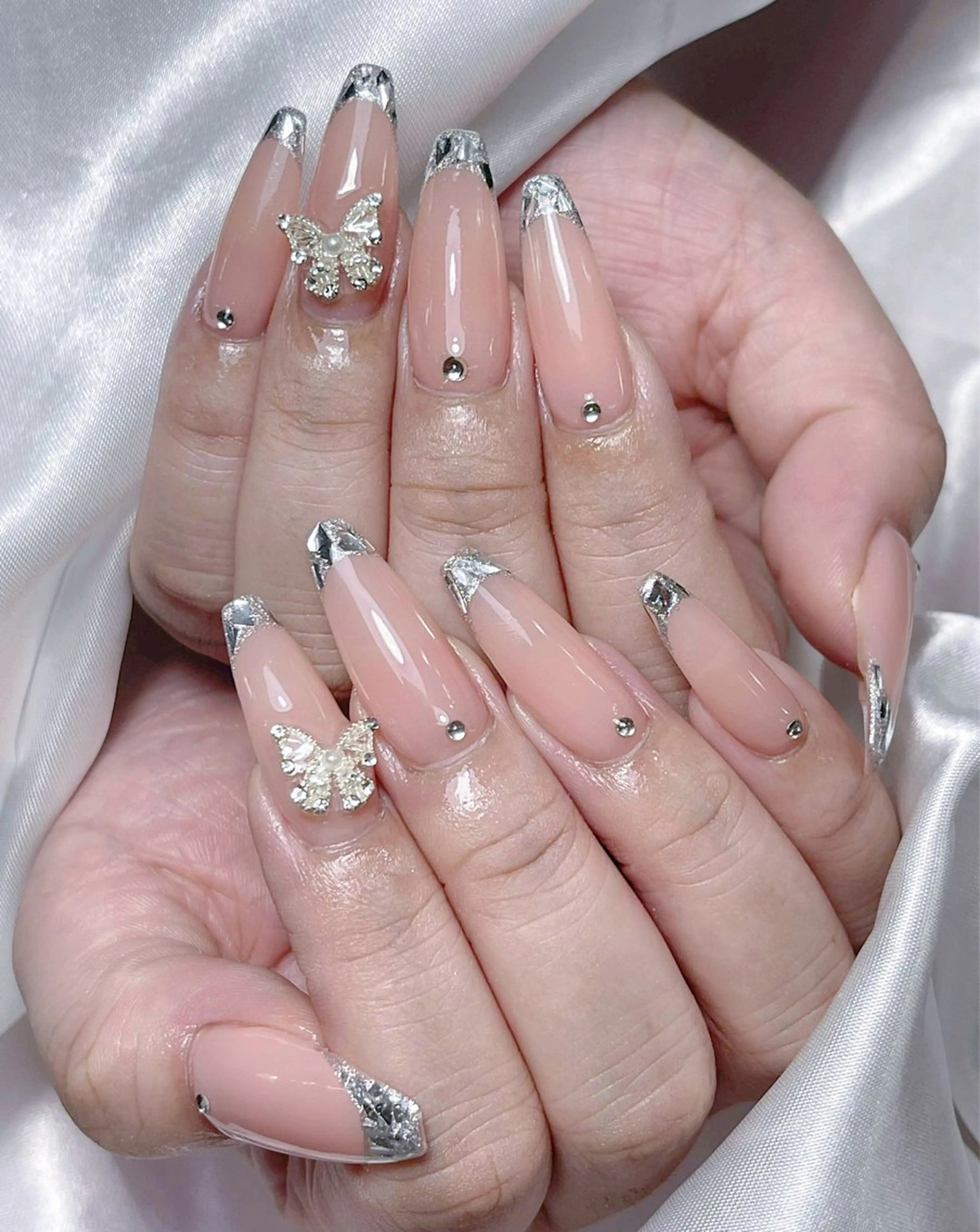 ネイル ハンドネイル LEELA NAIL STUDIO所属・LEELA NAIL STUDIOのネイルデザイン