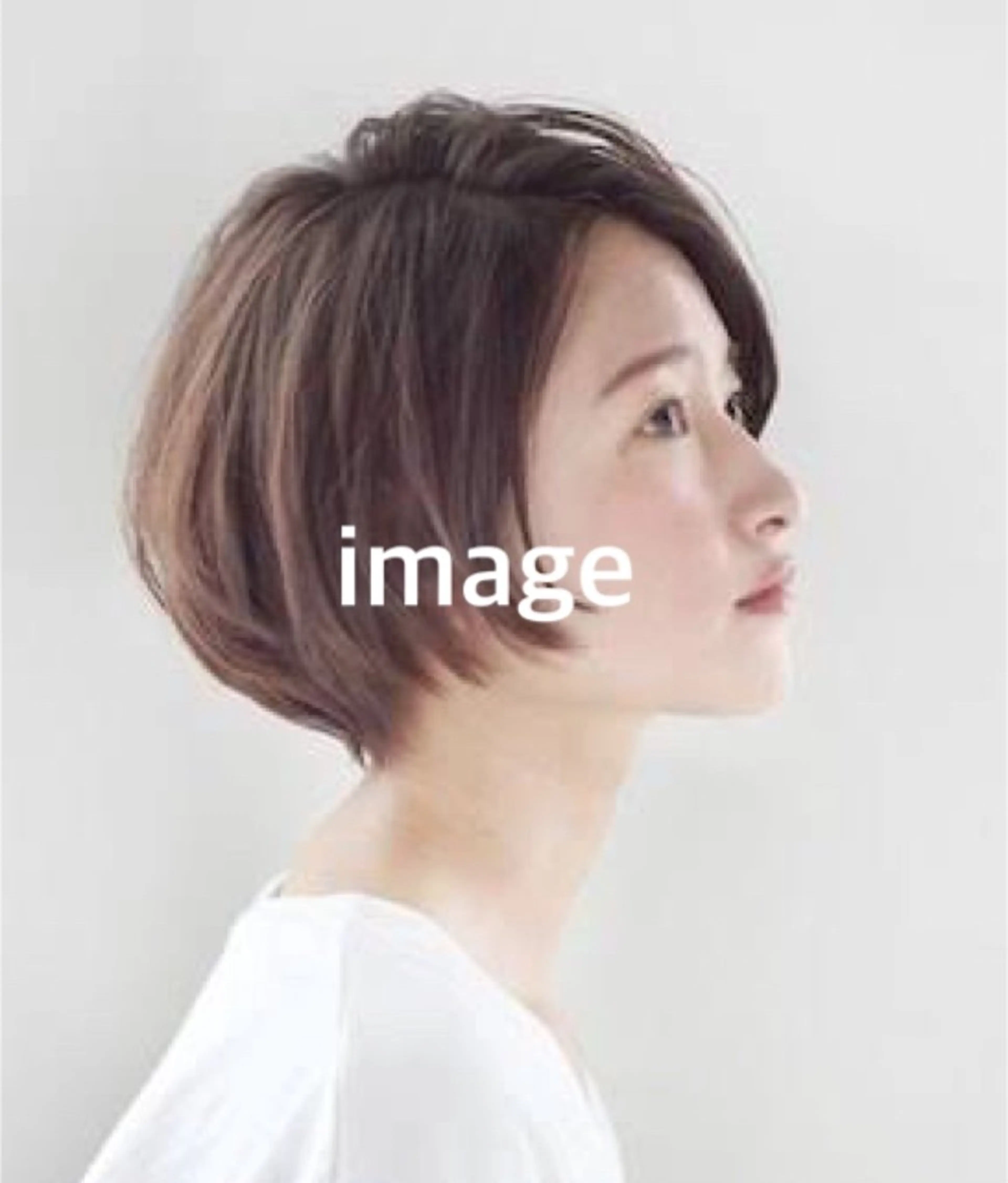 ショート ボブ 上田 エミのヘアスタイル