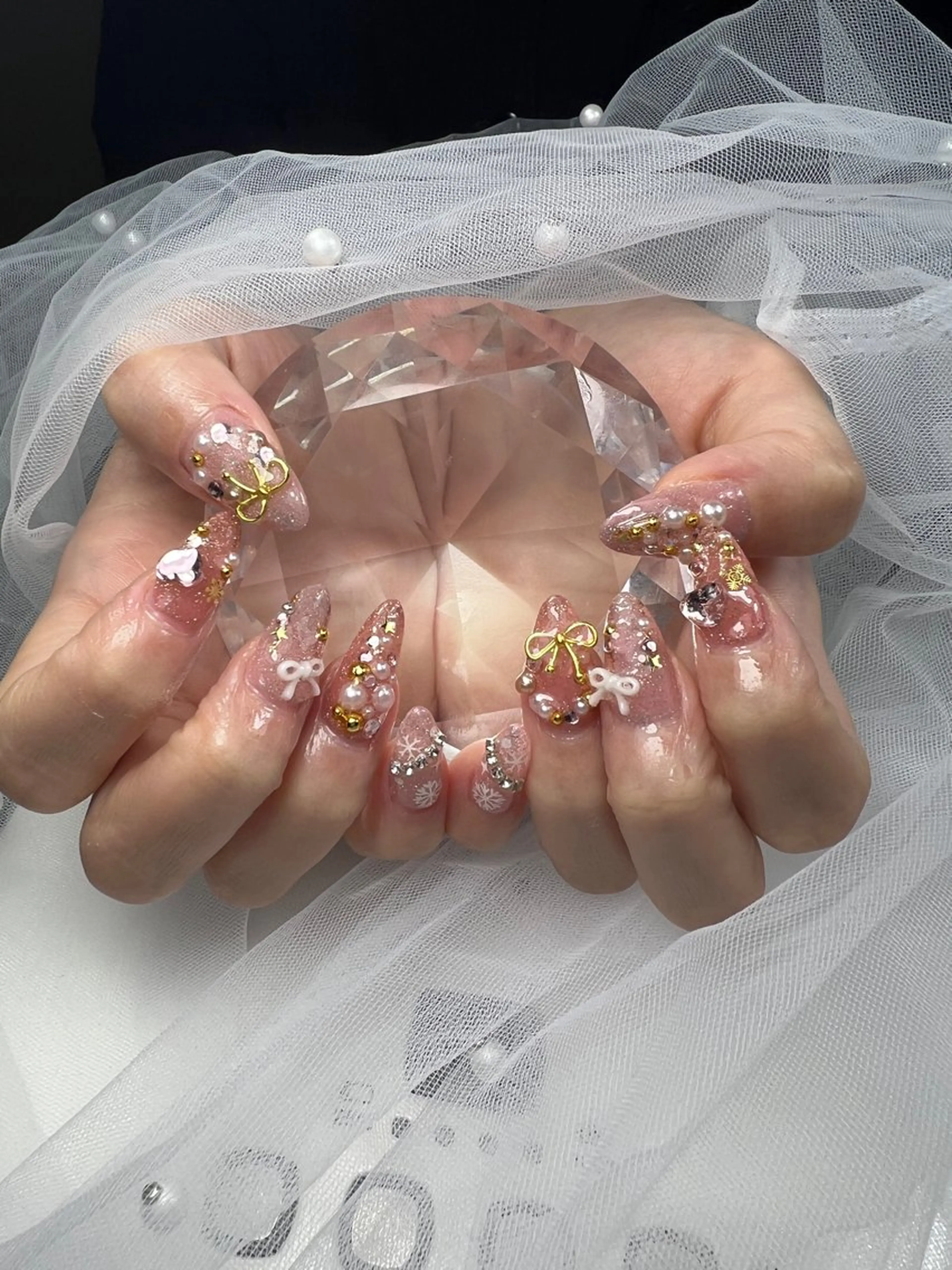 ネイル アートネイル オーロラネイル チークネイル 長さ出し フットネイル ハンドネイル フットネイル ハンドケア Noiranail_ studio川越西口のネイルデザイン