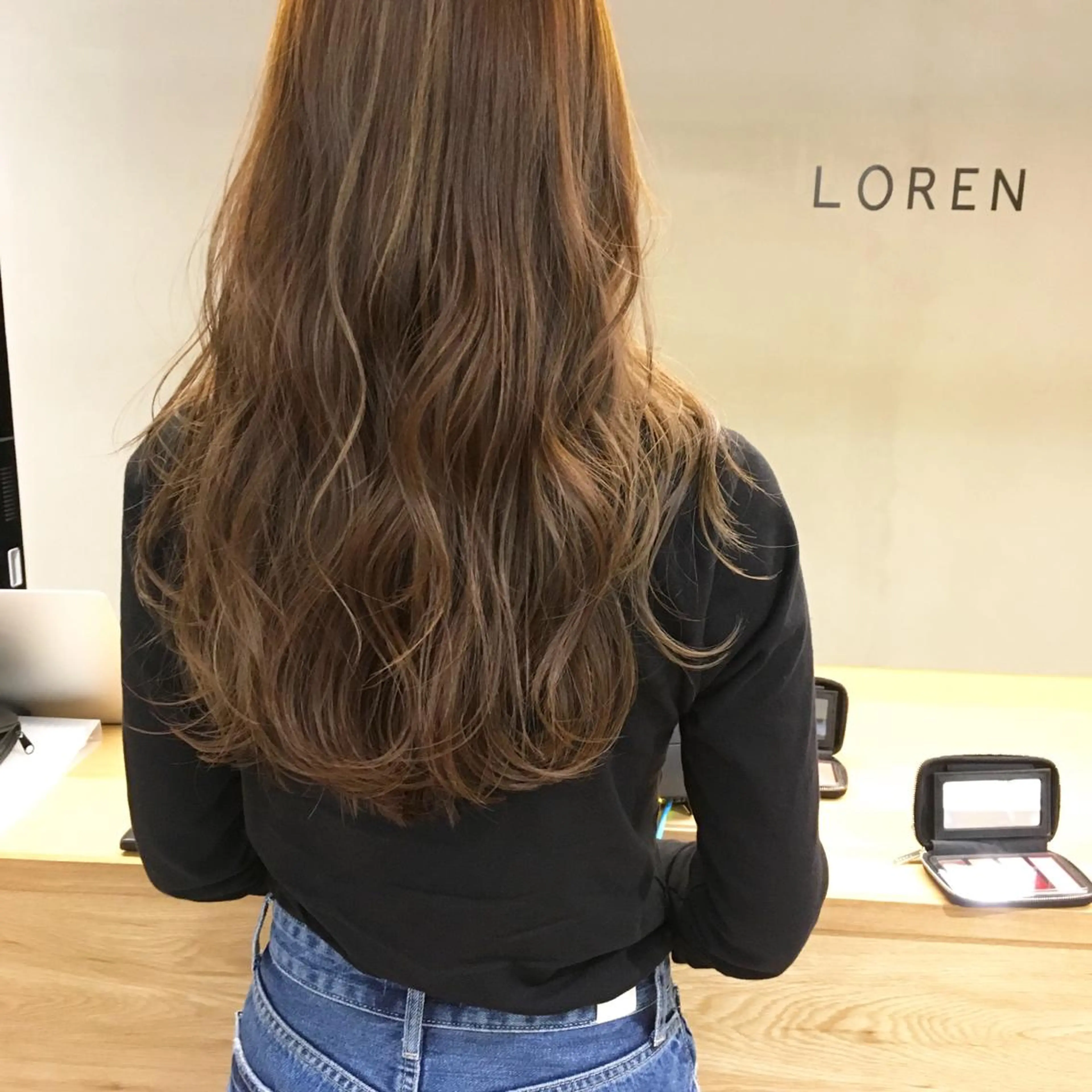 ロング ハイライト 鈴木駿介 レイヤーカットのヘアスタイル