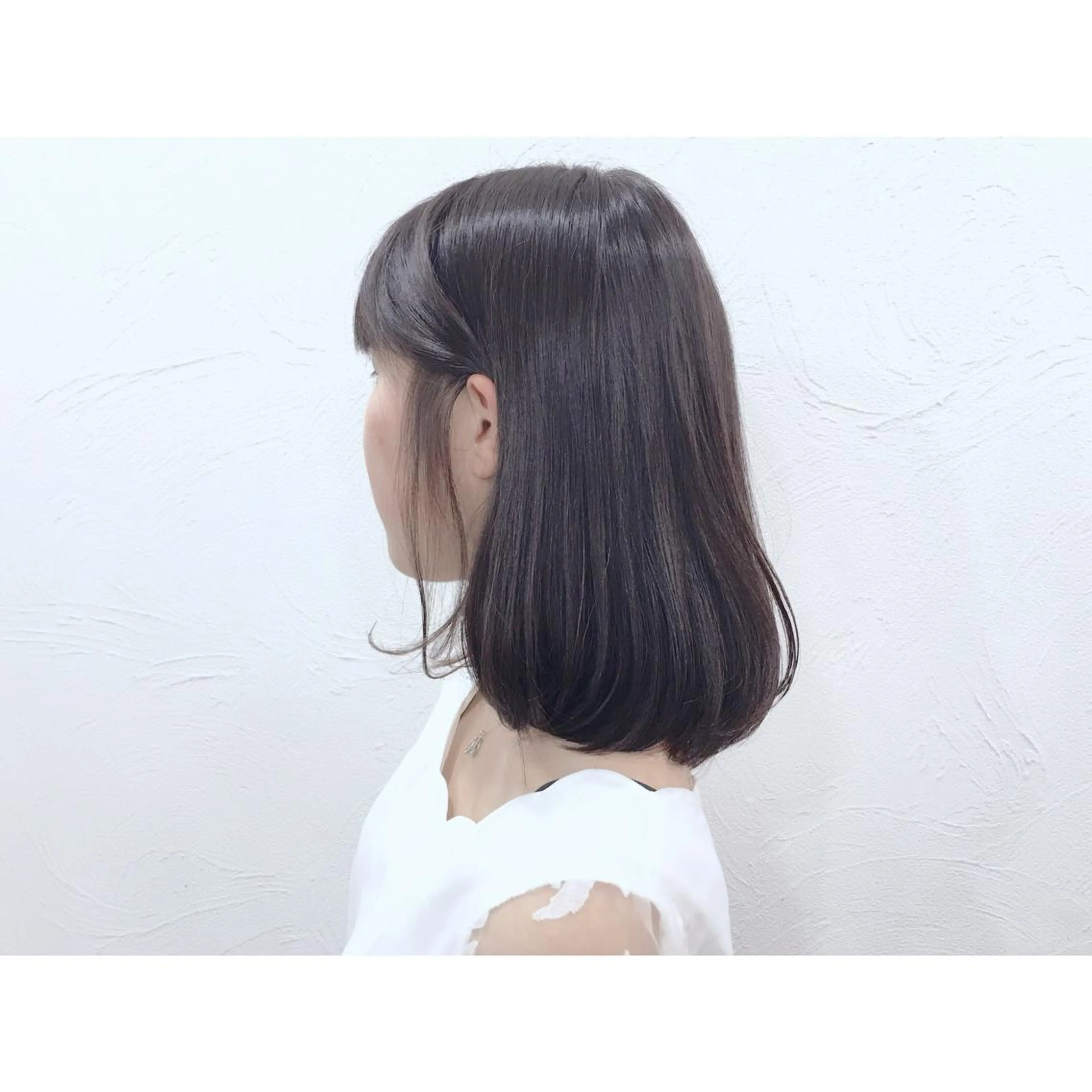 ミディアム 顔周りカット レイヤーカット 【今だけブリーチ 限定価格💕】すみのヘアスタイル