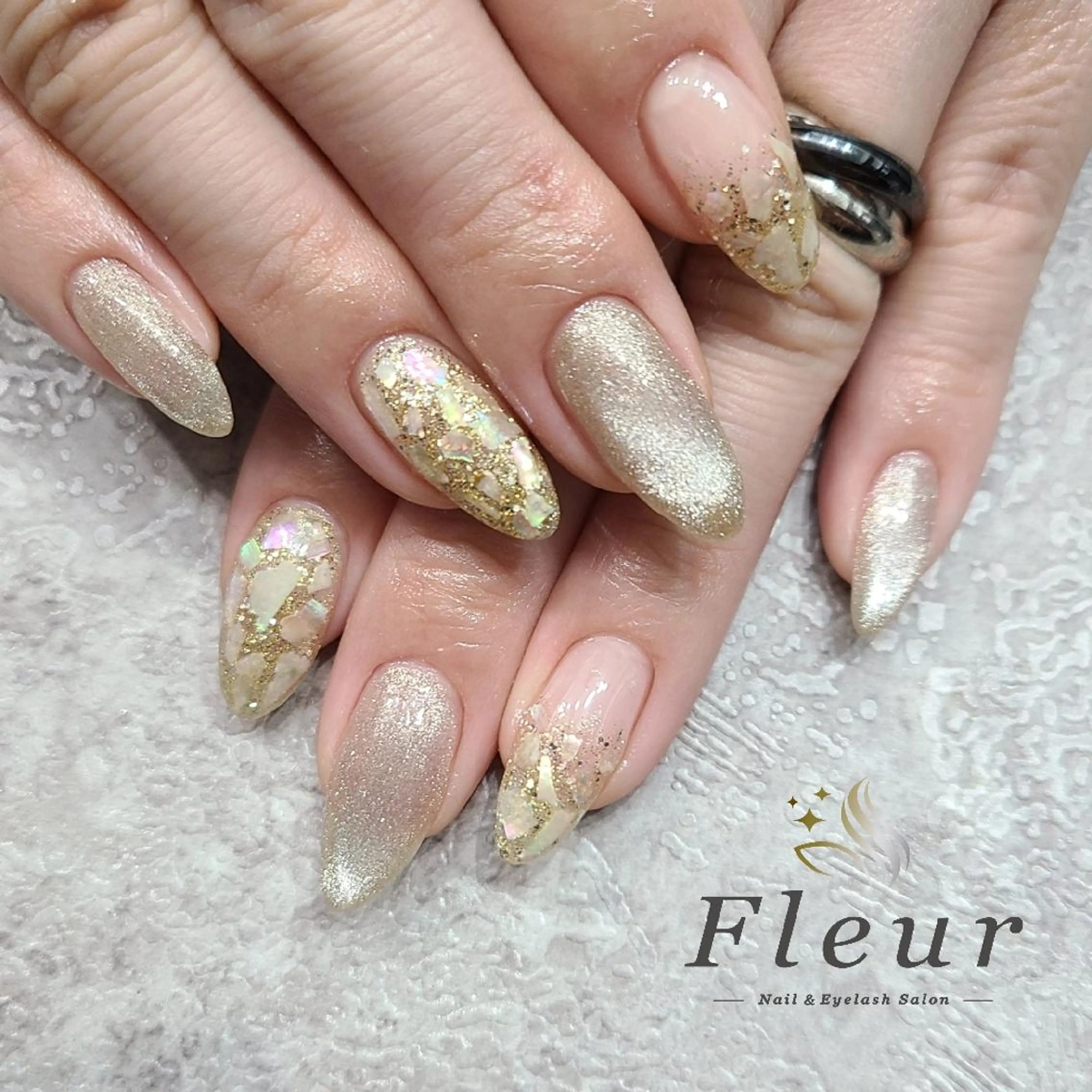 ネイル アートネイル ラメ(グリッター) 大理石ネイル(マーブル) ニュアンスネイル 冬ネイル nail&eye ♡Fleur♡のネイルデザイン