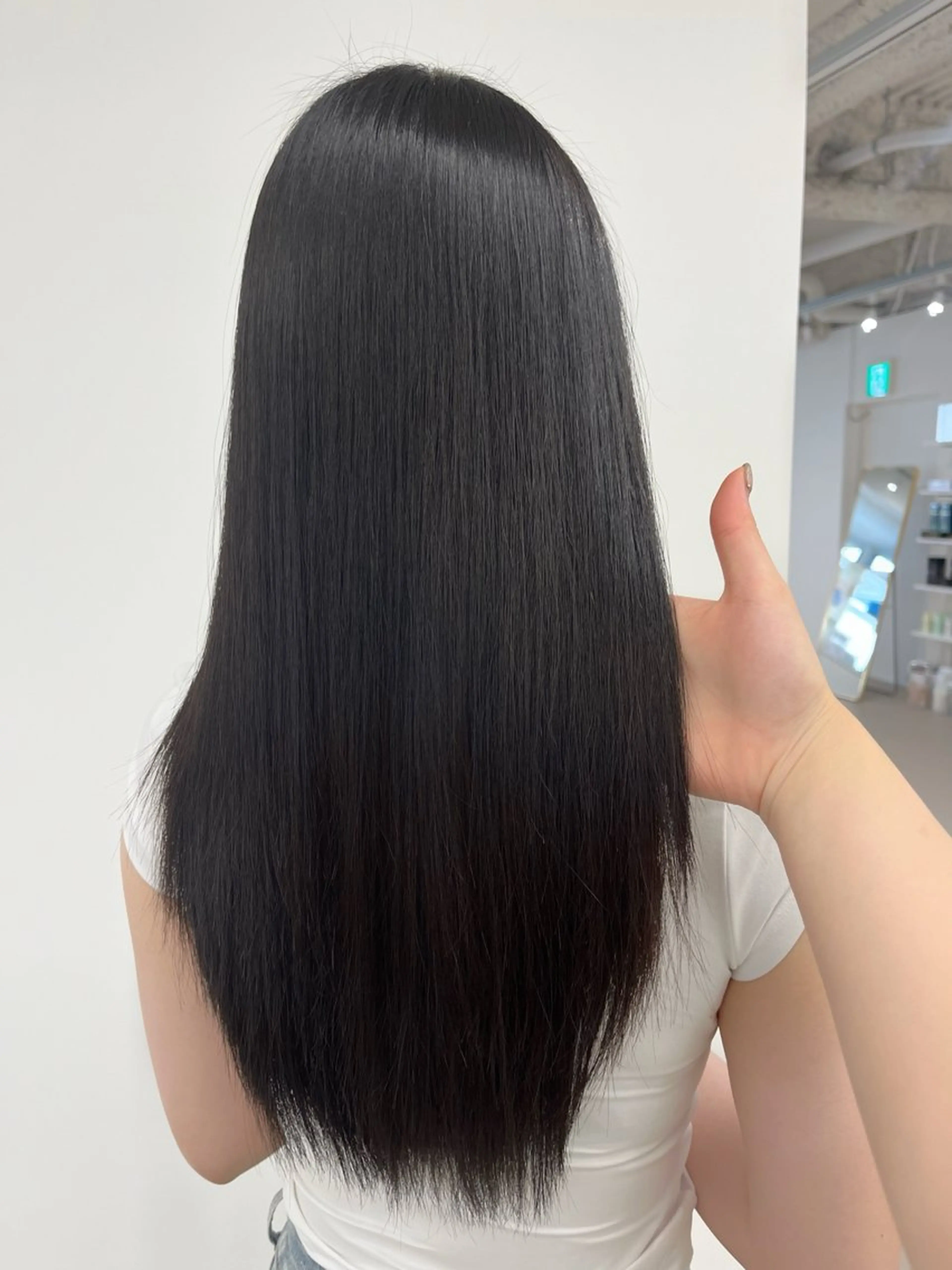 ロング 縮毛矯正 池田 未瑠のヘアスタイル