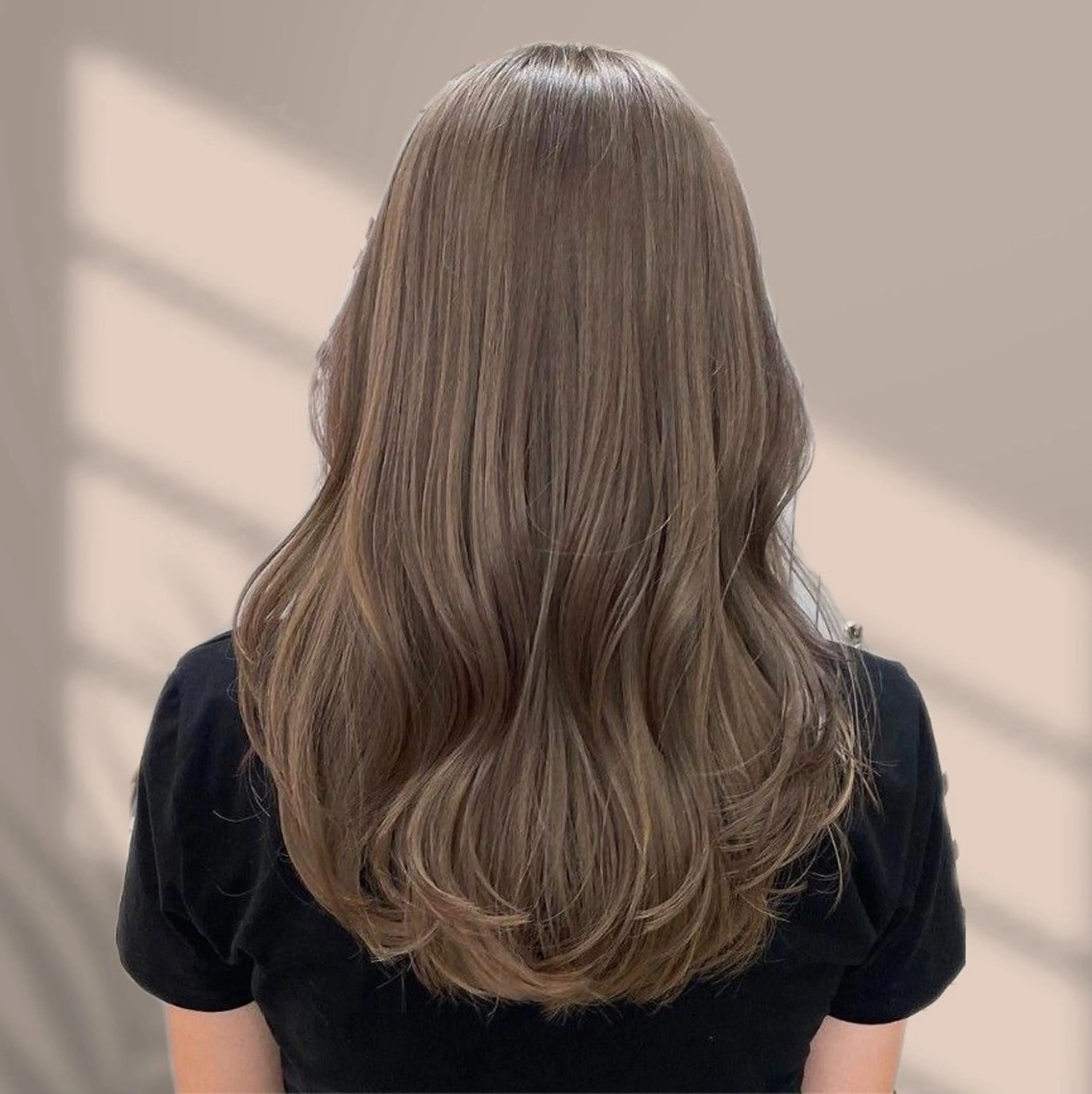 セミロング カット ヘアカラー トリートメント ヘアセット くすみミルクティー/ ブラウン🪡TOWAのヘアスタイル