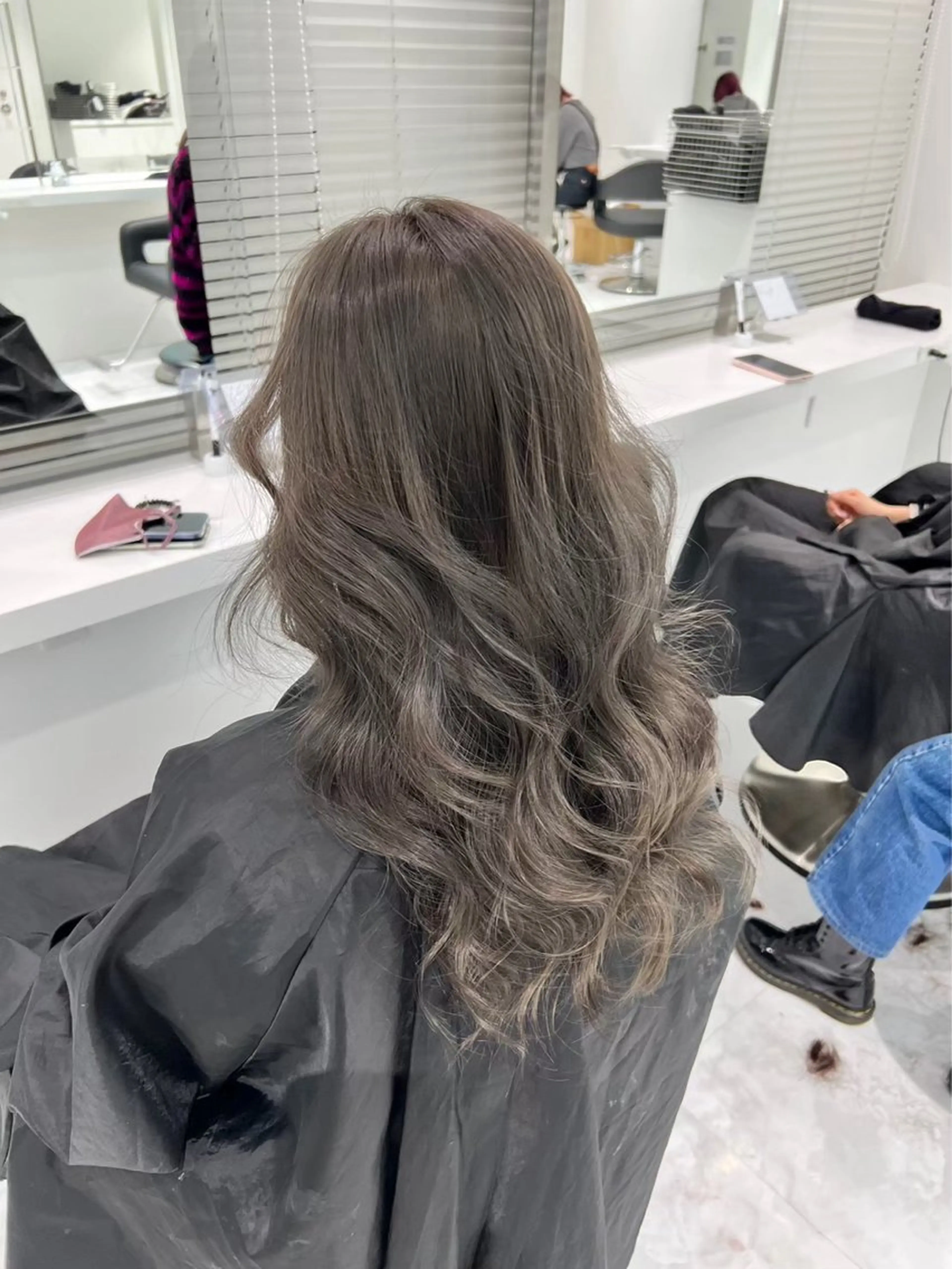 セミロング カラー 赤みなし艶カラー🍈 ユウナ🍈🤍のヘアスタイル