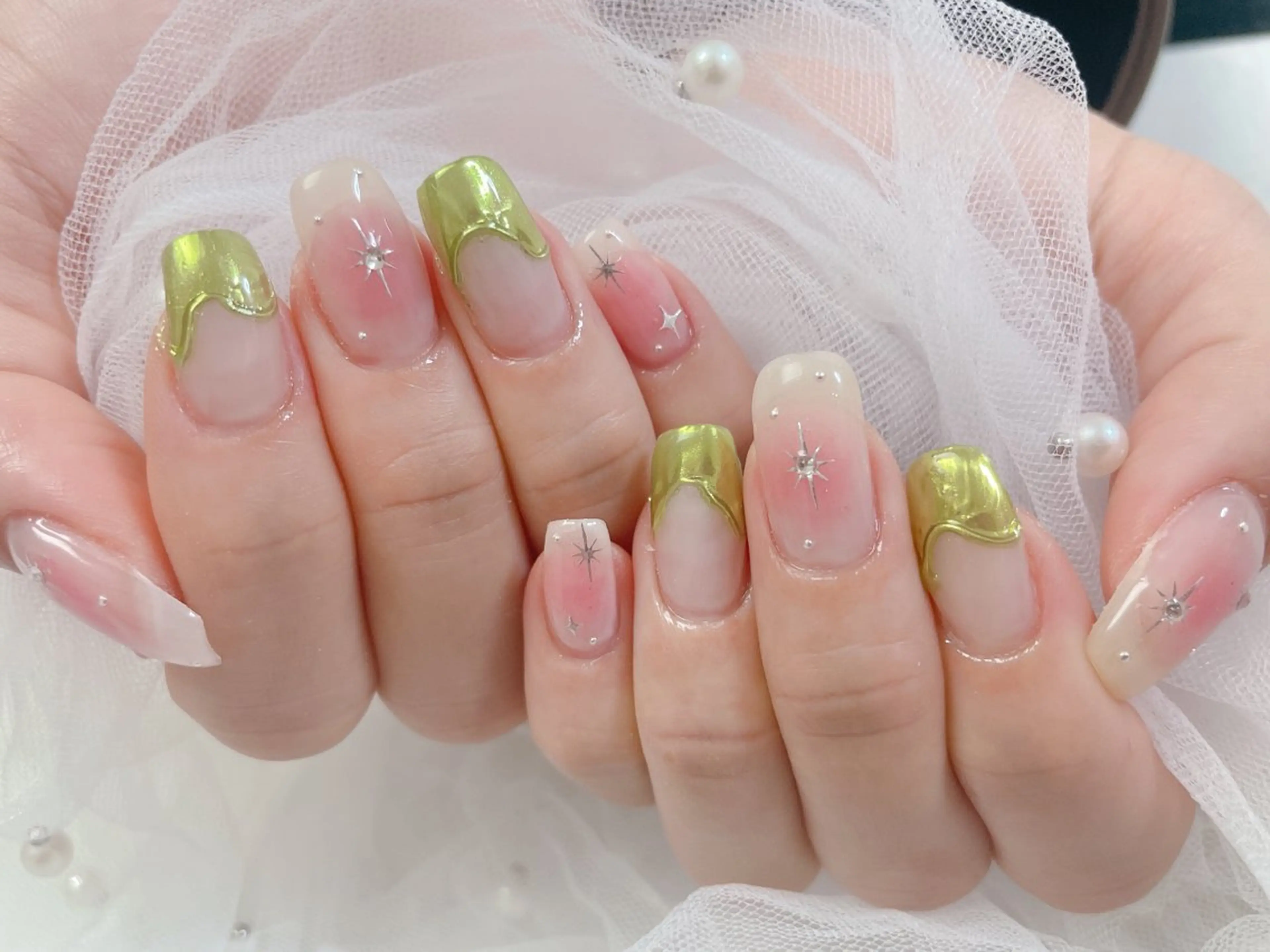 ネイル ハンドネイル ハンドケア ネイルサロンエクラ 🫧Shizukaのネイルデザイン