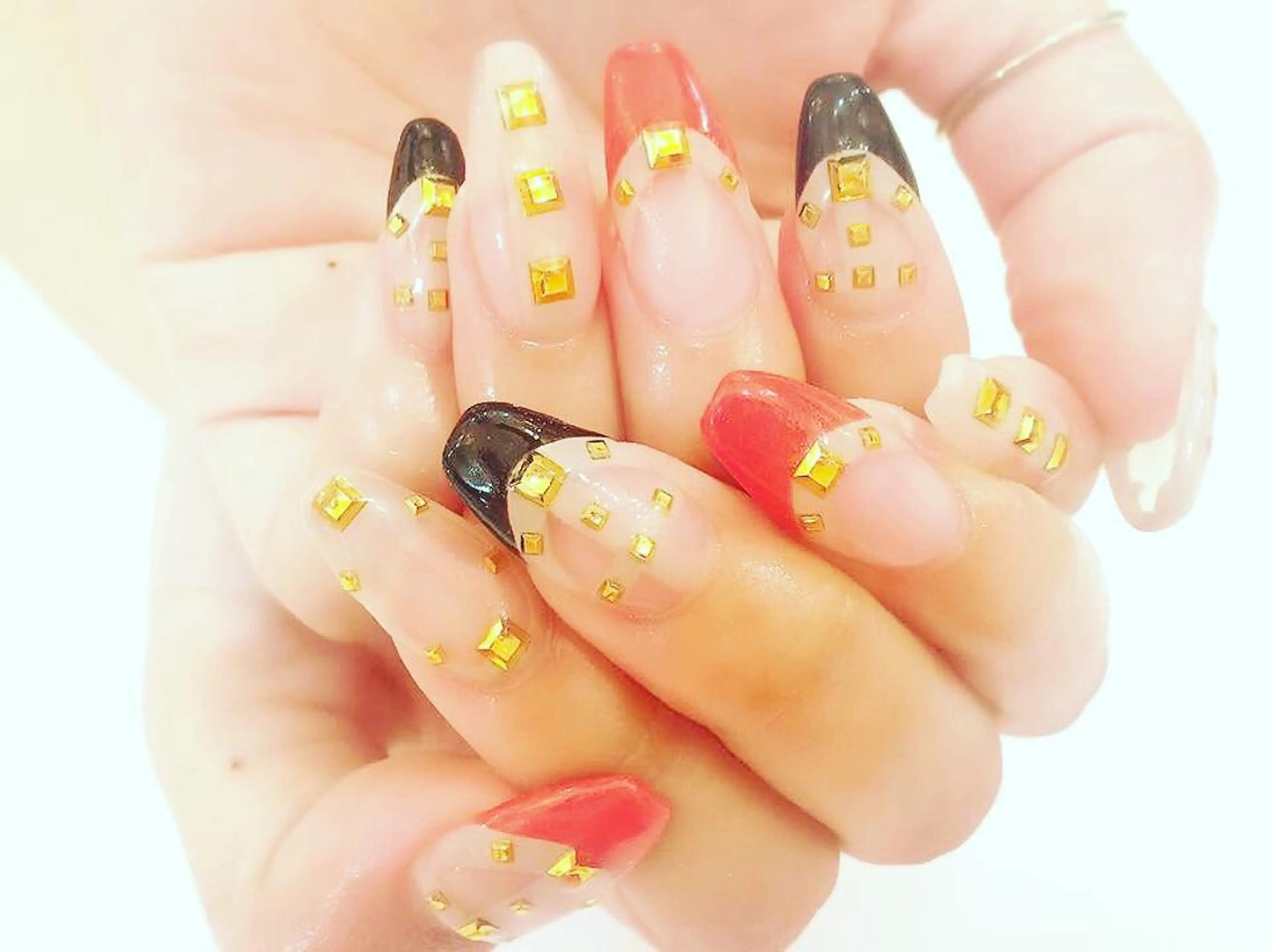 ロング カラー パーマ ヘアアレンジ メンズ キッズ ネイル マツエク・マツパ 学生(メンズ向け) 付け放題 学生 アートネイル フットネイル NAILSGOGO shibuyaのネイルデザイン