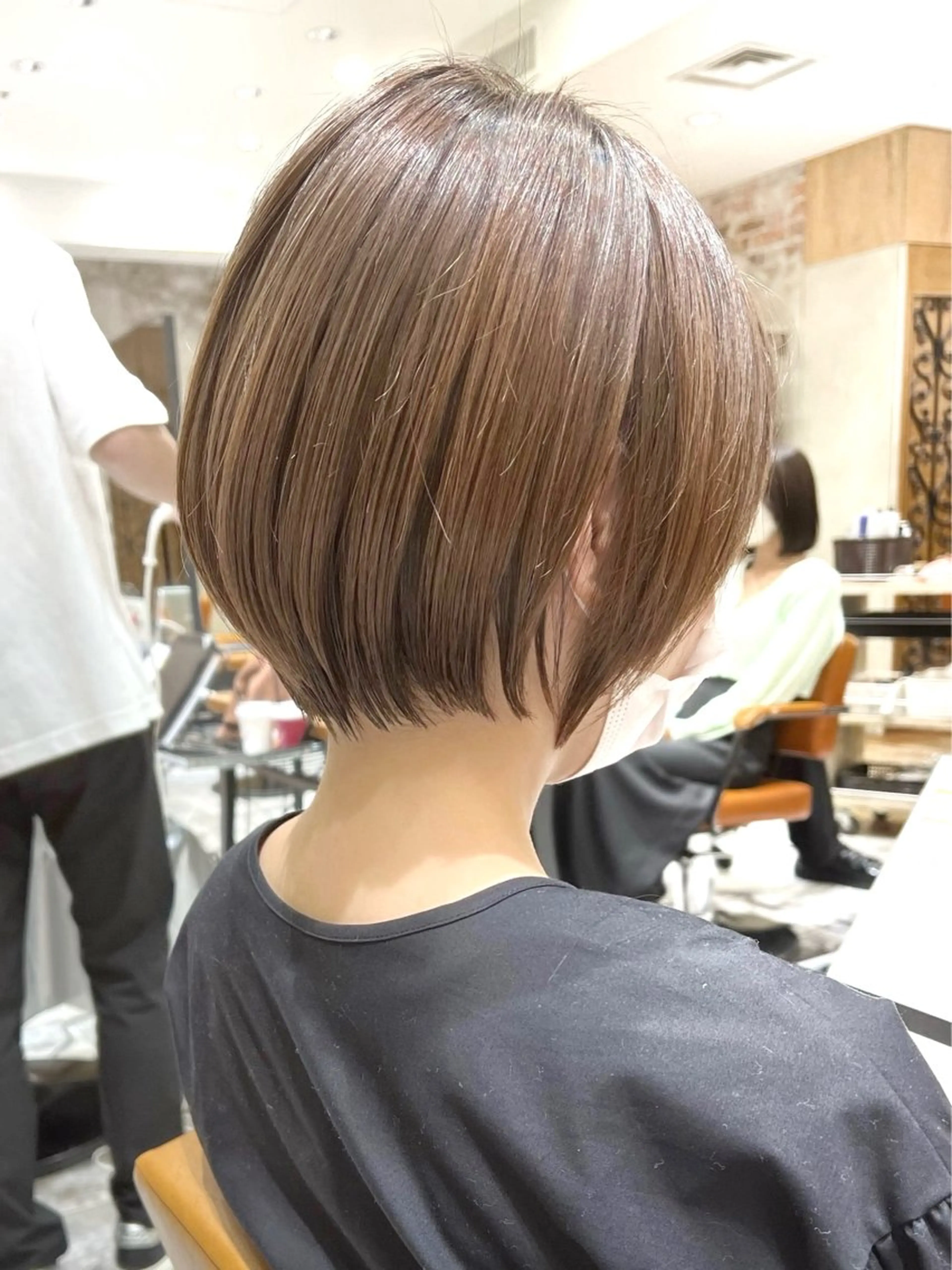 ショート カラー カット ヘアカラー トリートメント 💍新宿ショート 💍岩田莉奈のヘアスタイル
