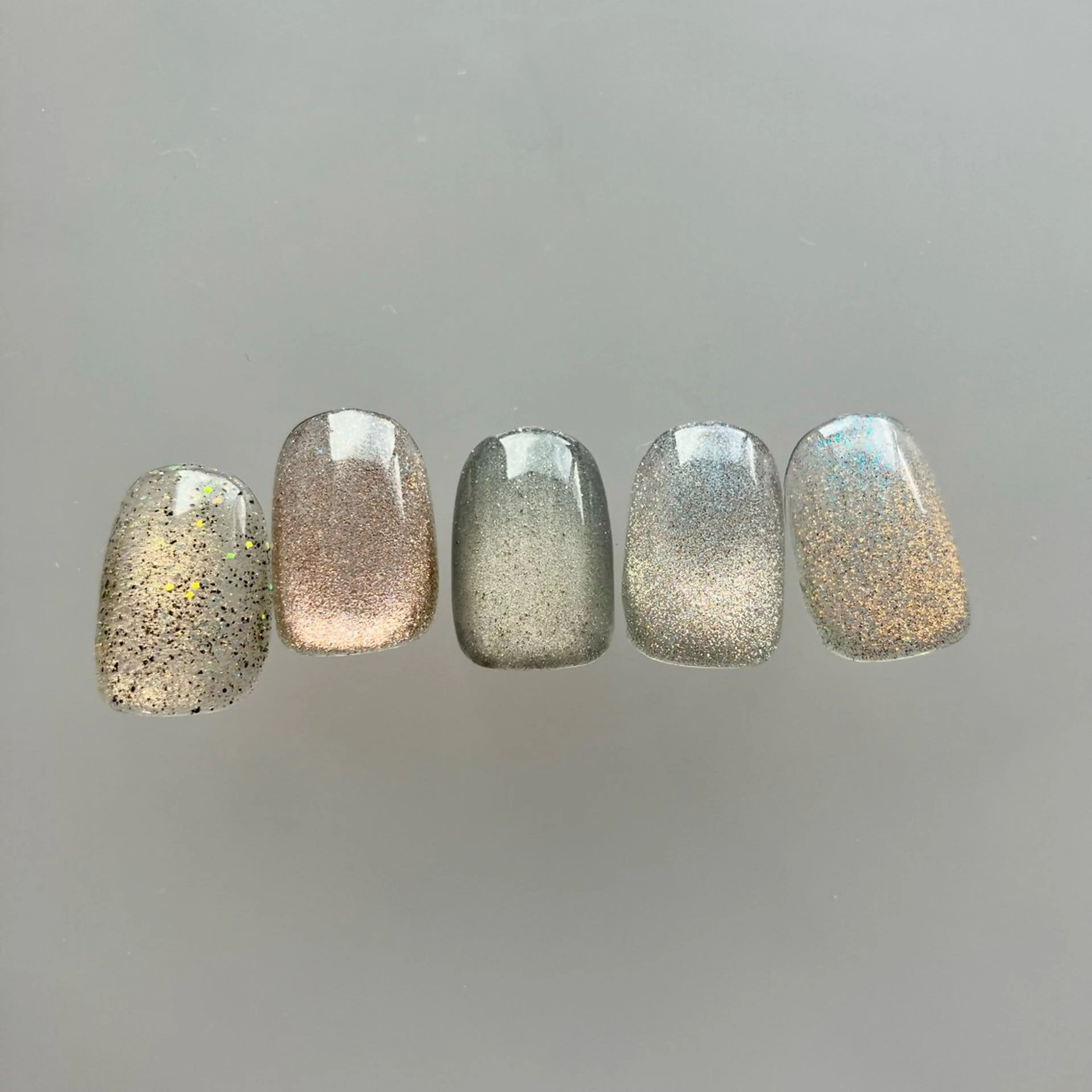 ネイル マグネットネイル 丹(TAN.) akariのネイルデザイン