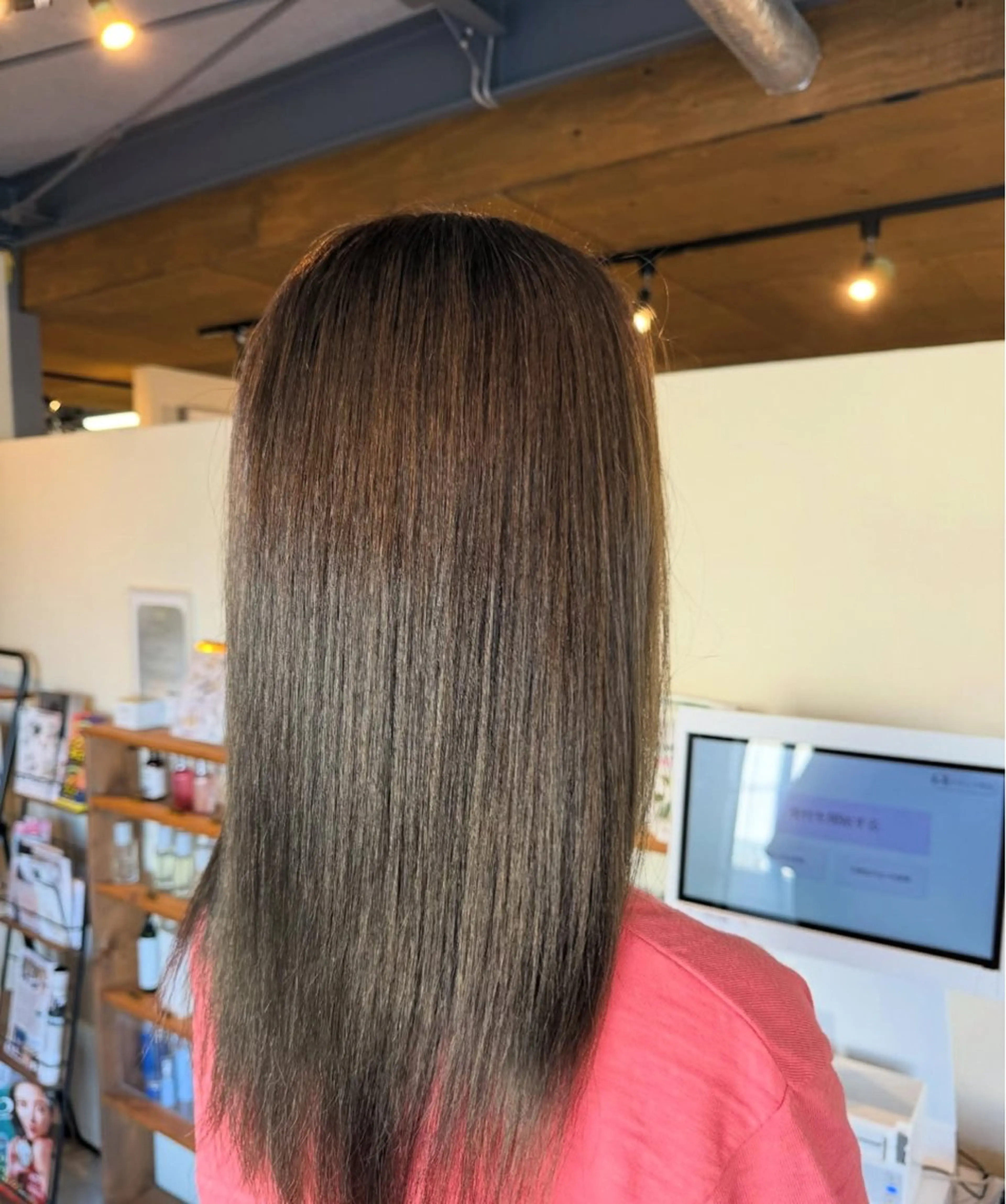 セミロング カラー 三宅 陽大のヘアスタイル