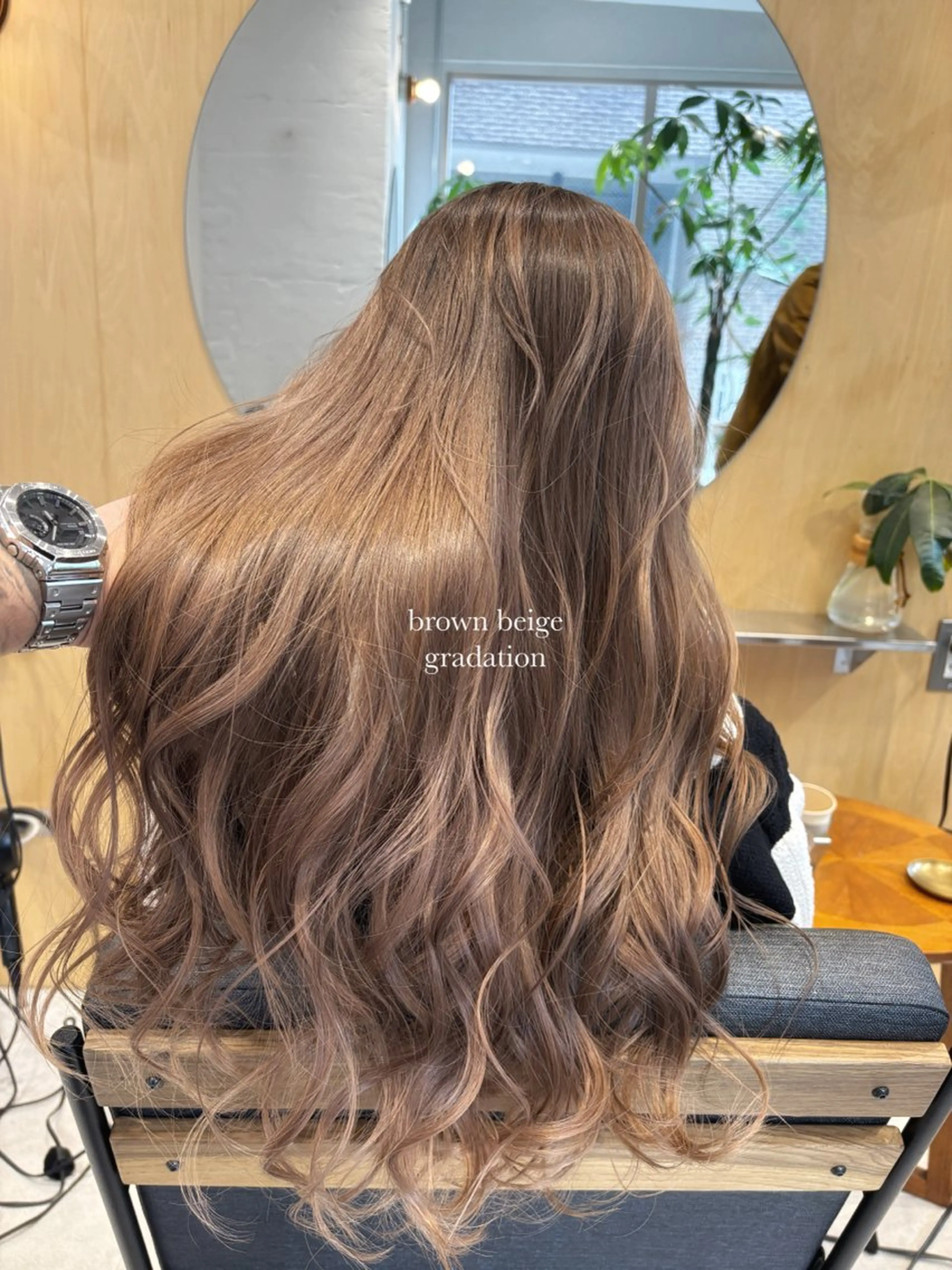 ロング カラー ヘアカラー トリートメント 🌈艶ハイトーン🌈 心を込めます🤝涼介のヘアスタイル