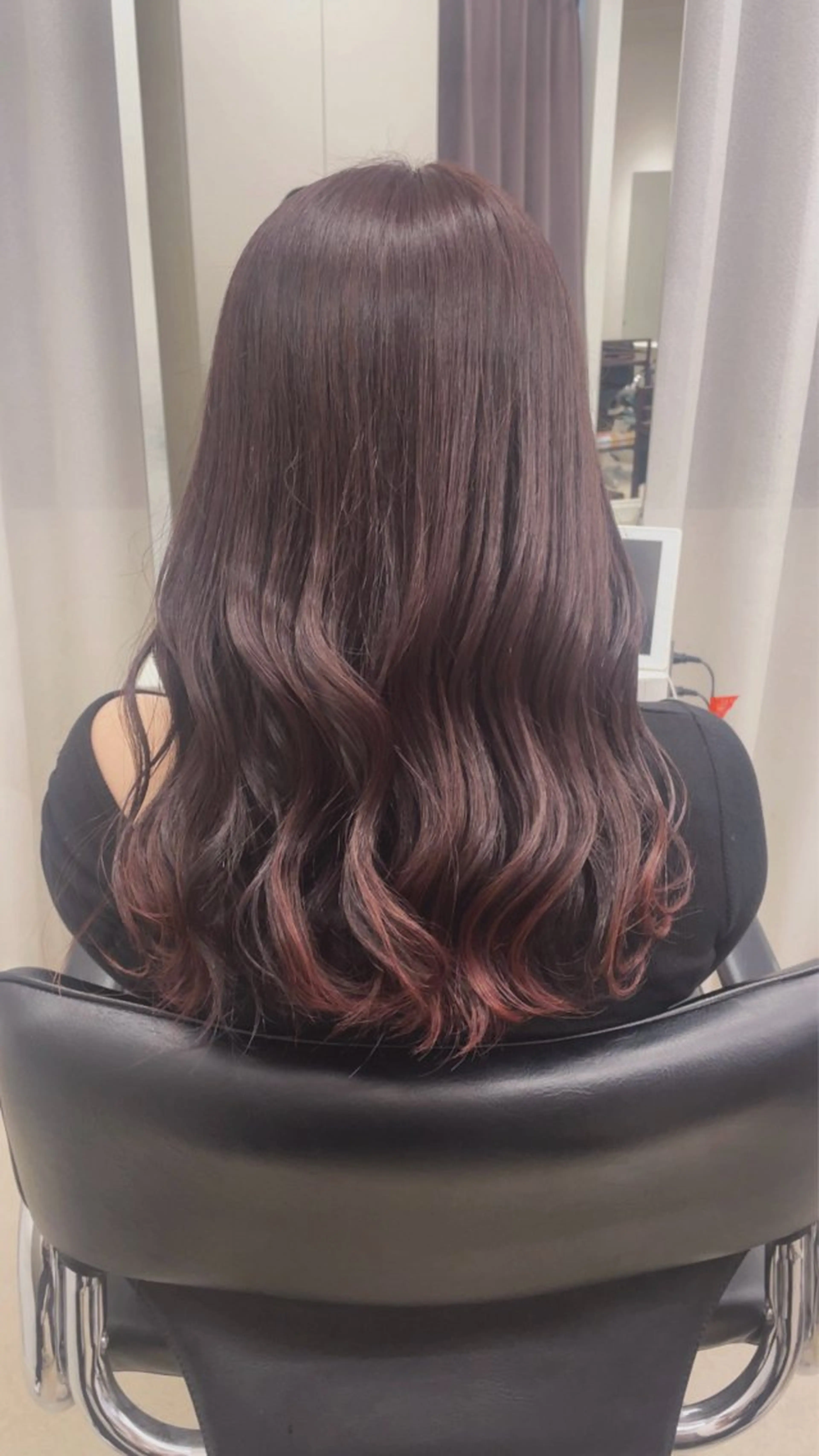 ロング カラー ブリーチ グラデーションカラー ヘアカラー acoron.池袋所属・モデル様募集中/ 赤髪人気/Renaのヘアスタイル