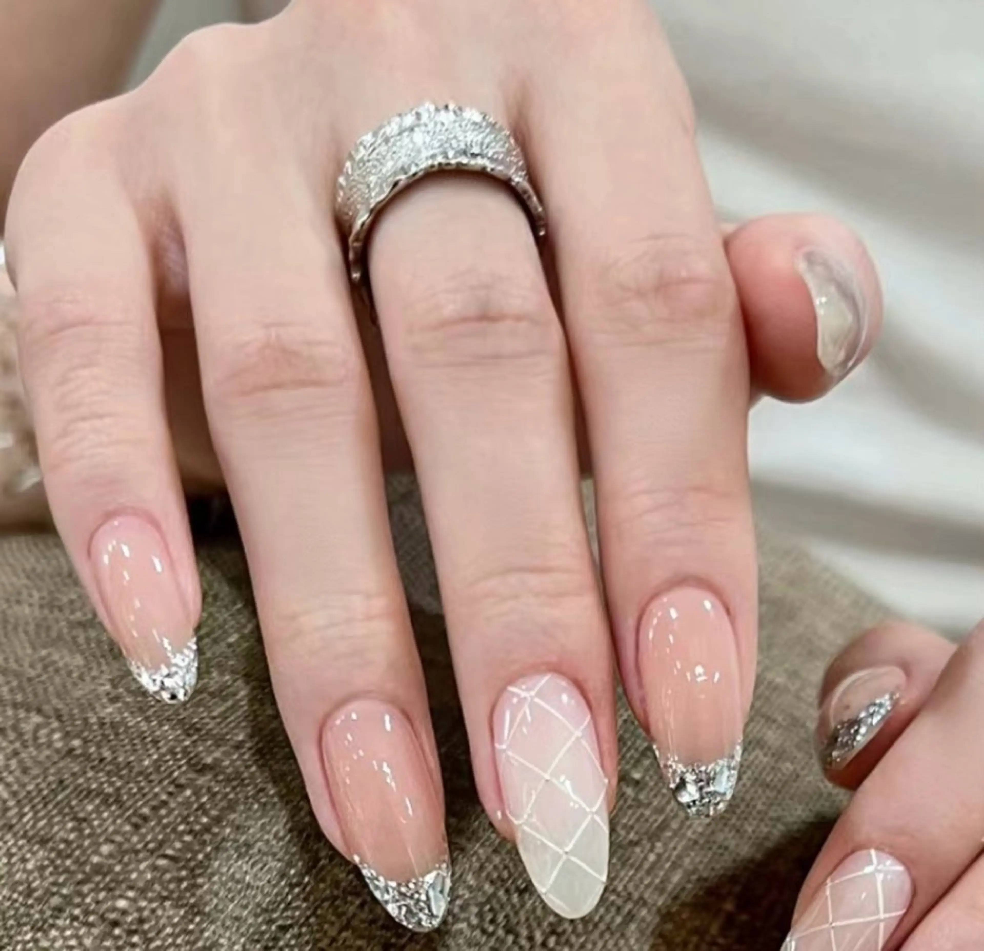 ネイル ハンドネイル 💅E•U•B NAIL🌹所属・横浜市中区曙町 ネイルE·U·Bのネイルデザイン