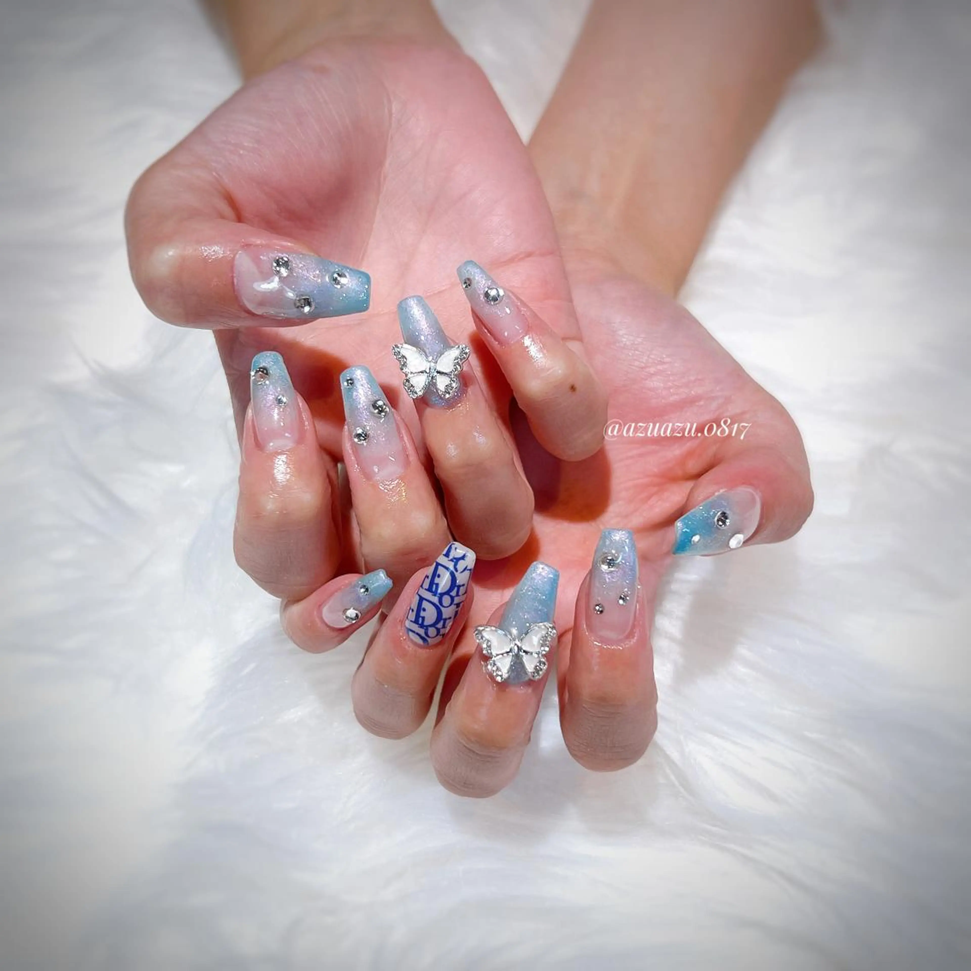 ネイル ジェルネイル hair&nail ROOTS所属・ヘアメイク&ネイル ♥️Azuのネイルデザイン