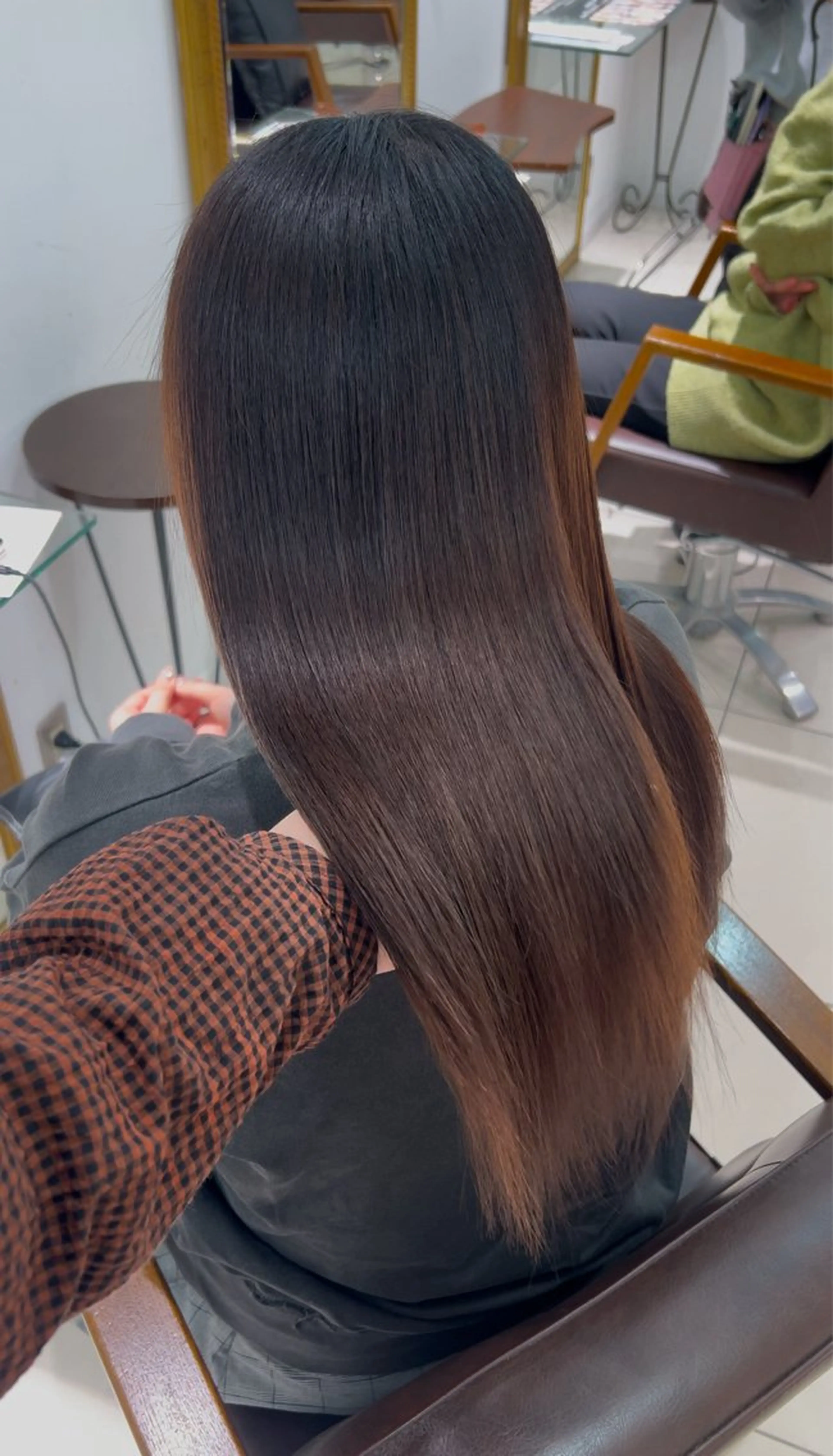 ロング 髪質改善 トリートメント トリートメント ハイトーンカラー 🤍🫧 長井 律のヘアスタイル